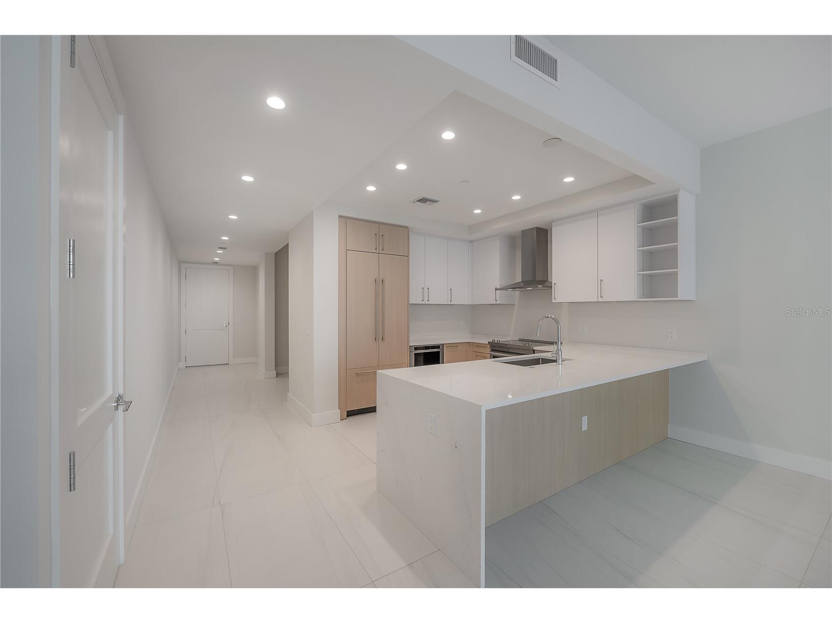 275 1st Avenue S #1504 Saint Petersburg FL 33701 TB8465694 image7