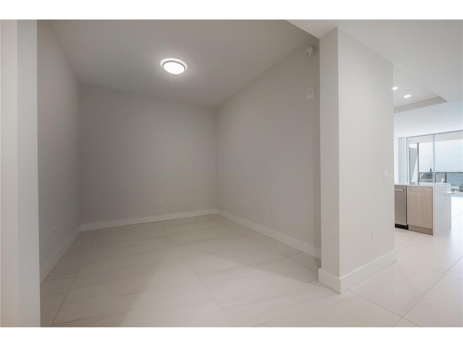 275 1st Avenue S #1504 Saint Petersburg FL 33701 TB8526390 image10