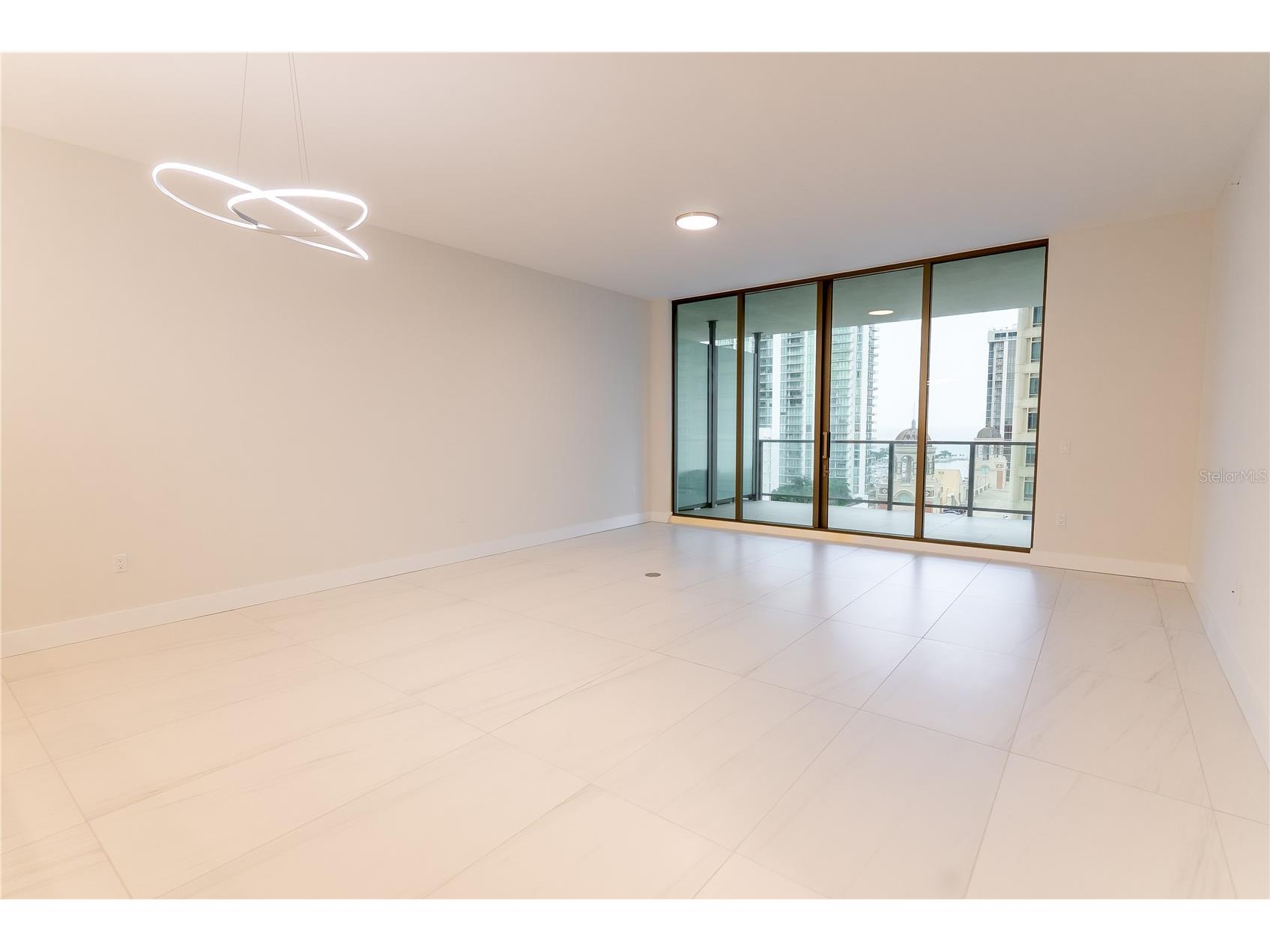 275 1st Avenue S #1504 Saint Petersburg FL 33701 TB8526390 image17
