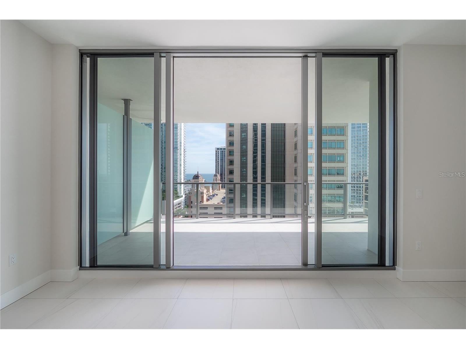 275 1st Avenue S #1504 Saint Petersburg FL 33701 TB8526390 image18