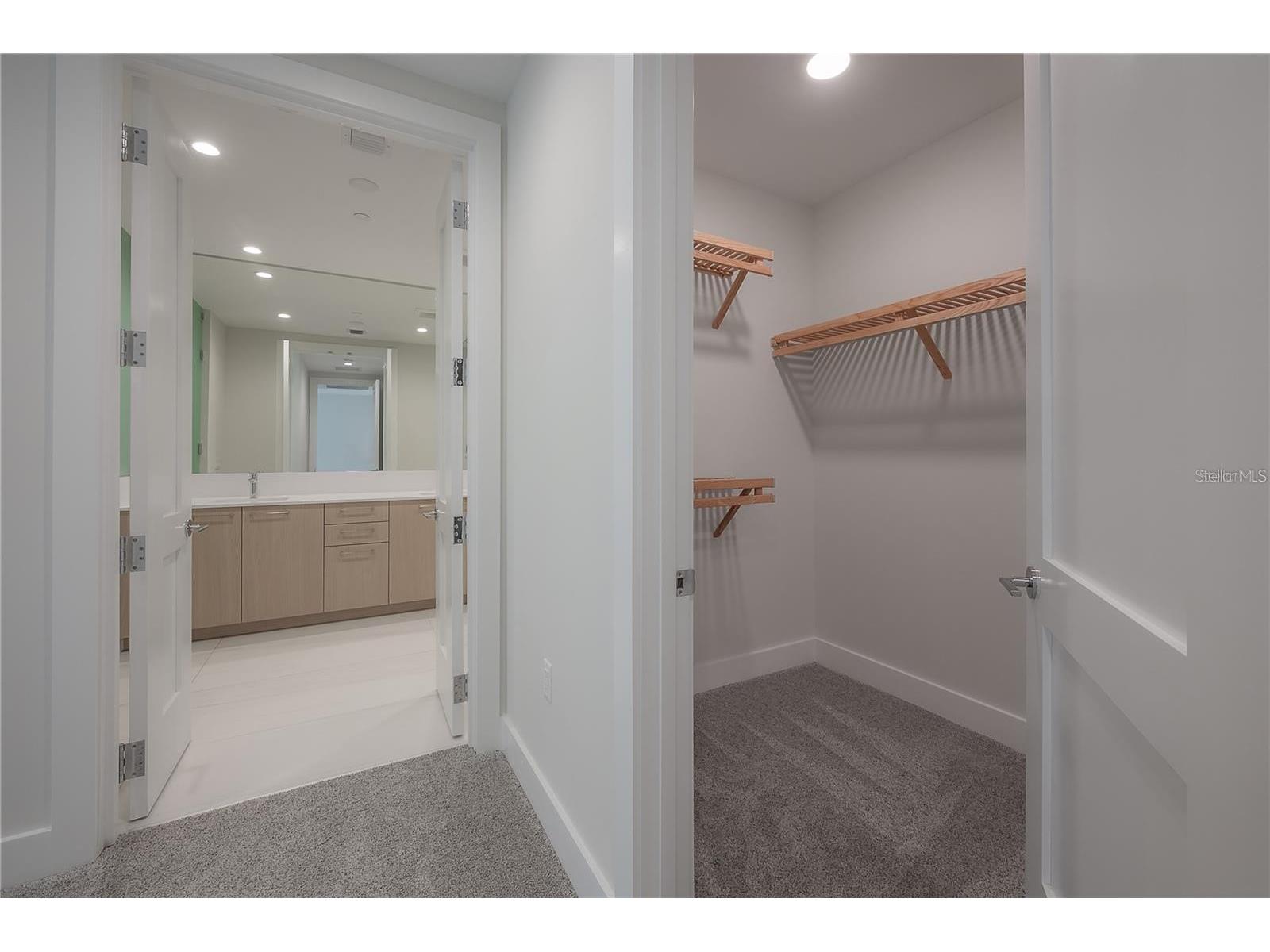 275 1st Avenue S #1504 Saint Petersburg FL 33701 TB8526390 image33