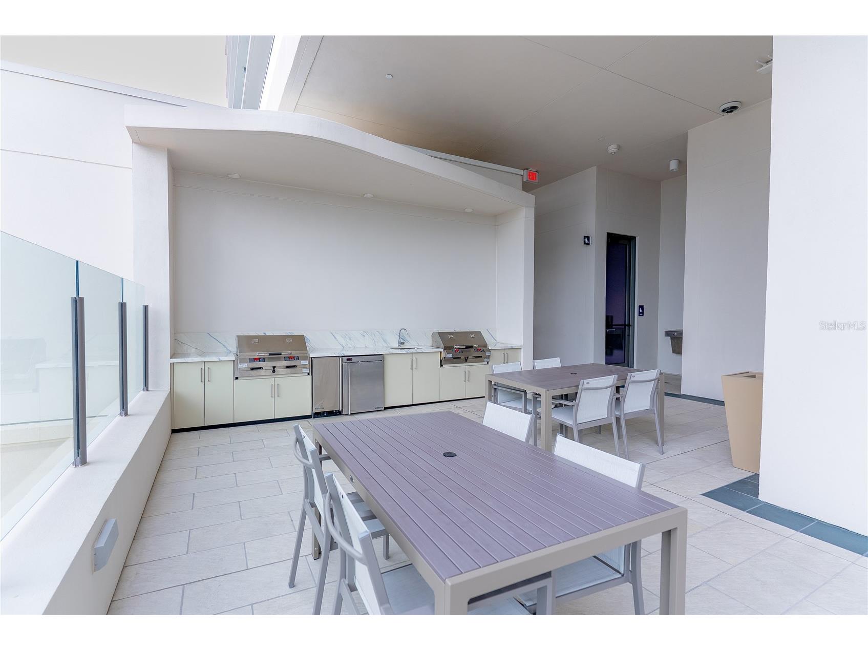 275 1st Avenue S #1504 Saint Petersburg FL 33701 TB8526390 image58