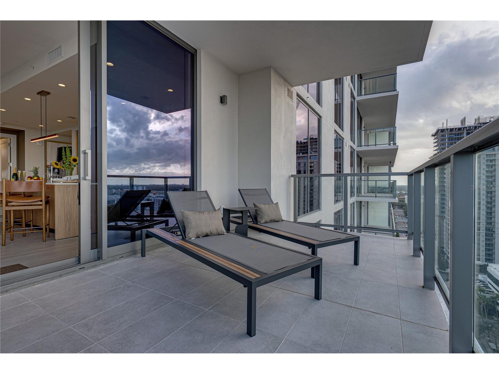 275 1st Avenue S #1701 Saint Petersburg FL 33701 TB8492368 image58