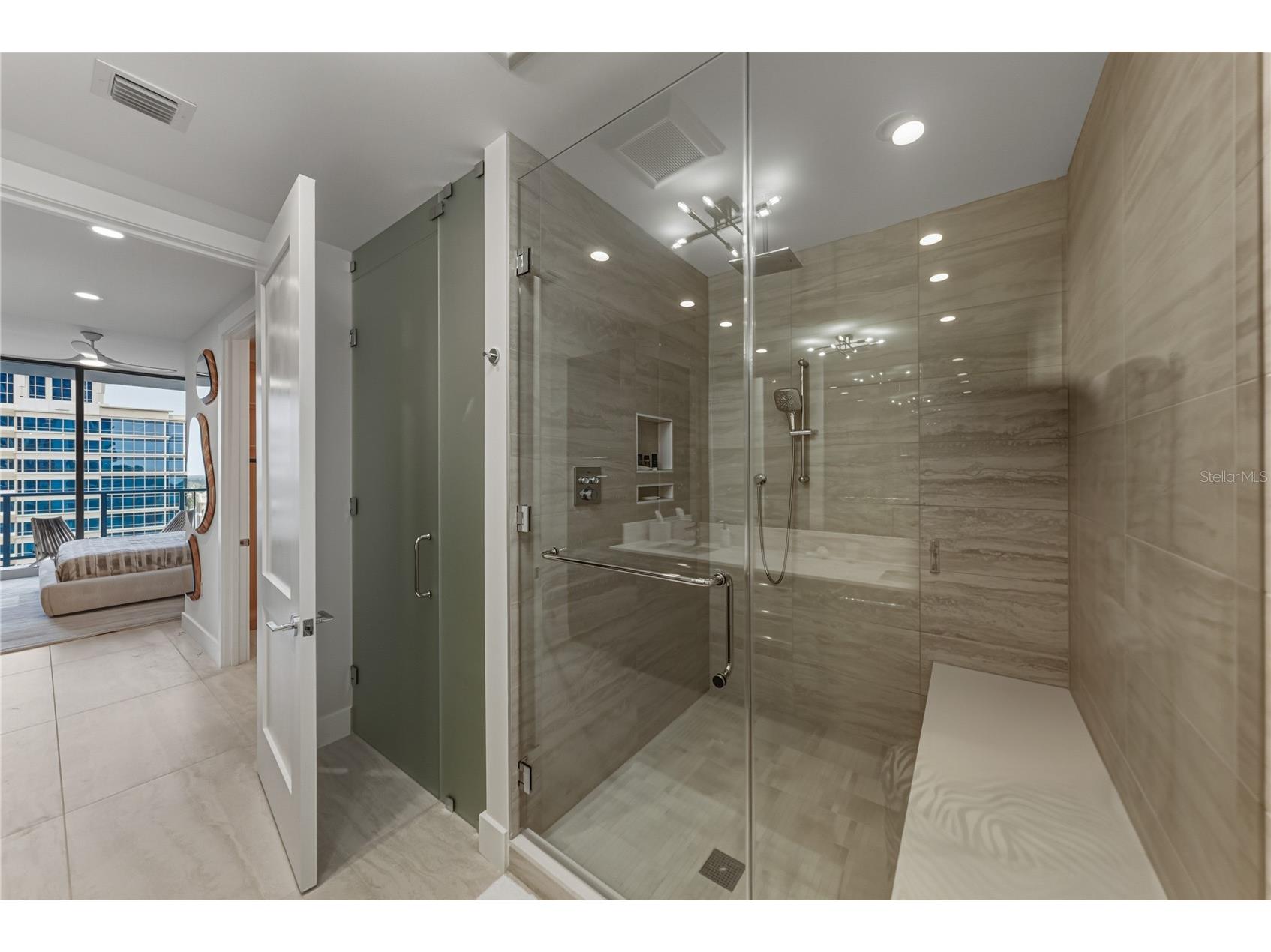 275 1st Avenue S #1701 Saint Petersburg FL 33701 TB8492368 image75