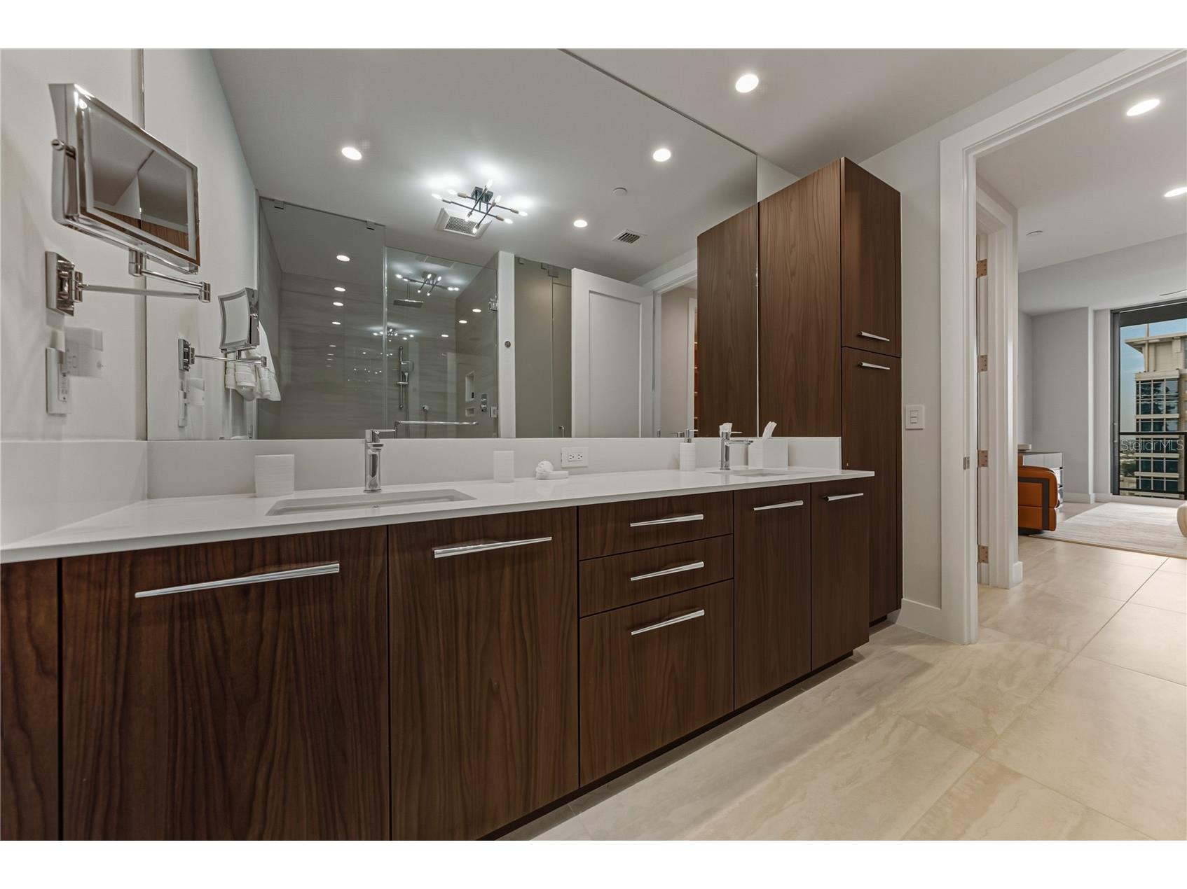 275 1st Avenue S #1701 Saint Petersburg FL 33701 TB8492368 image80