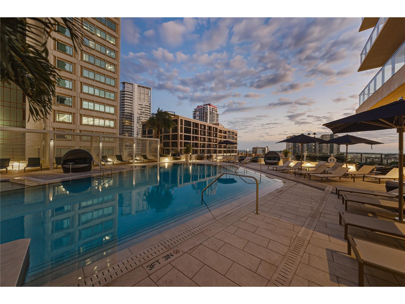 275 1st Avenue S #1701 Saint Petersburg FL 33701 TB8492368 image92