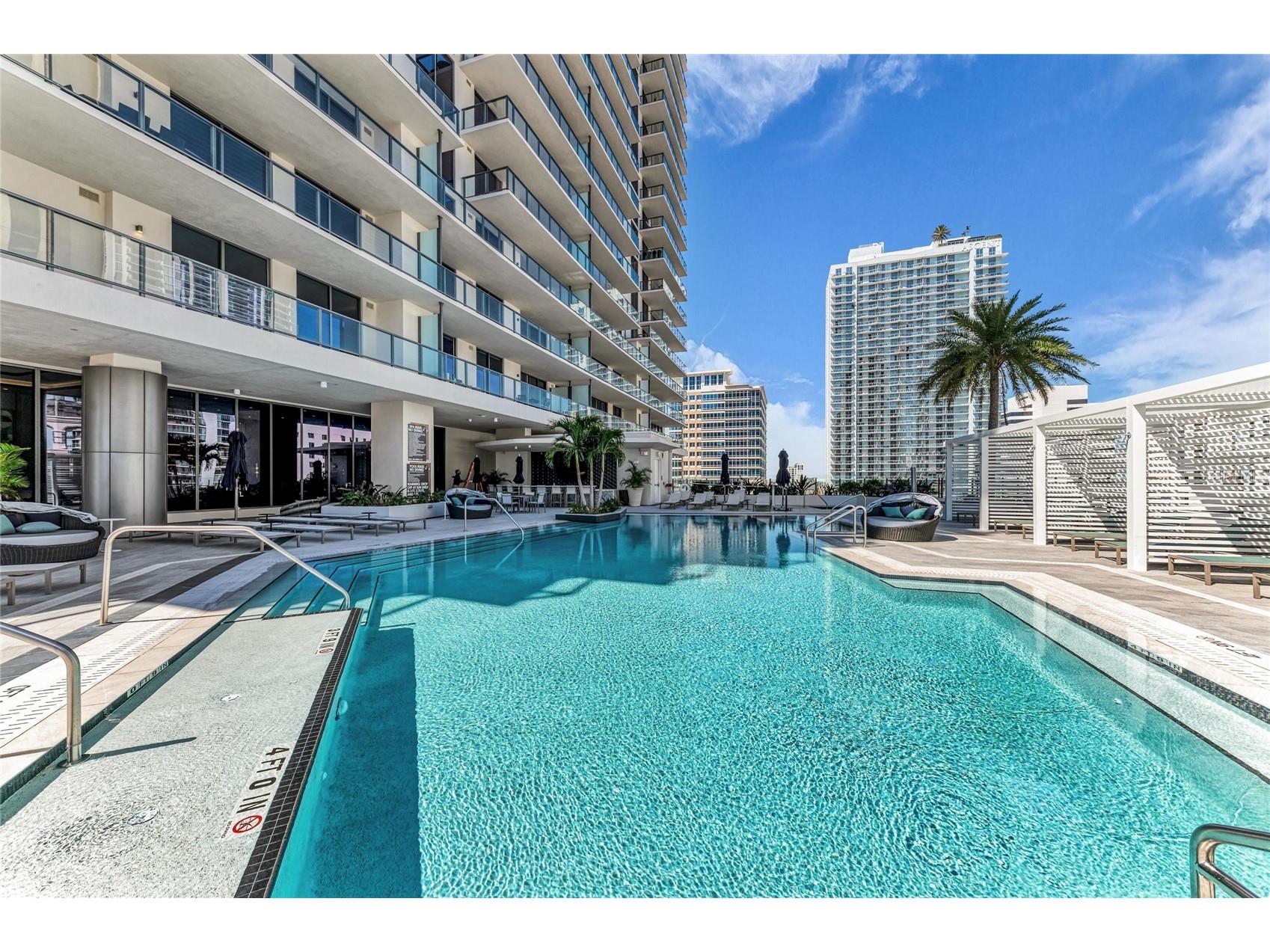 275 1st Avenue S #1904 Saint Petersburg FL 33701 A4687021 image10