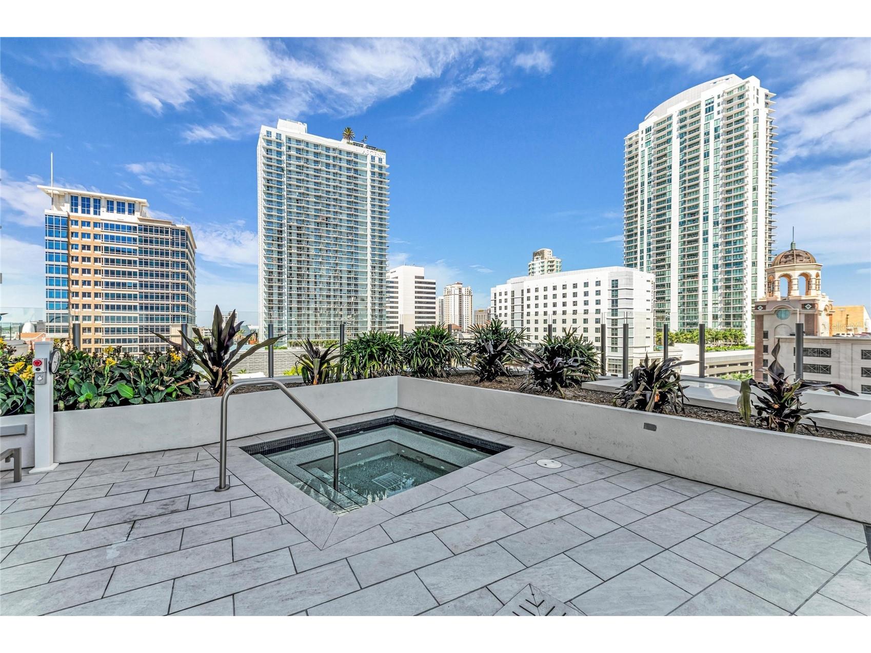 275 1st Avenue S #1904 Saint Petersburg FL 33701 A4687021 image11