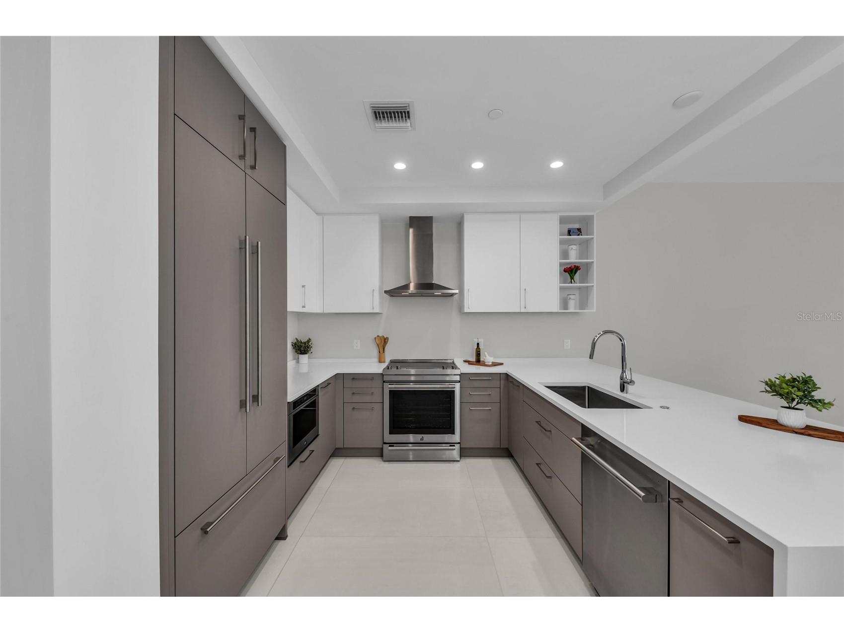 275 1st Avenue S #1904 Saint Petersburg FL 33701 A4687021 image20