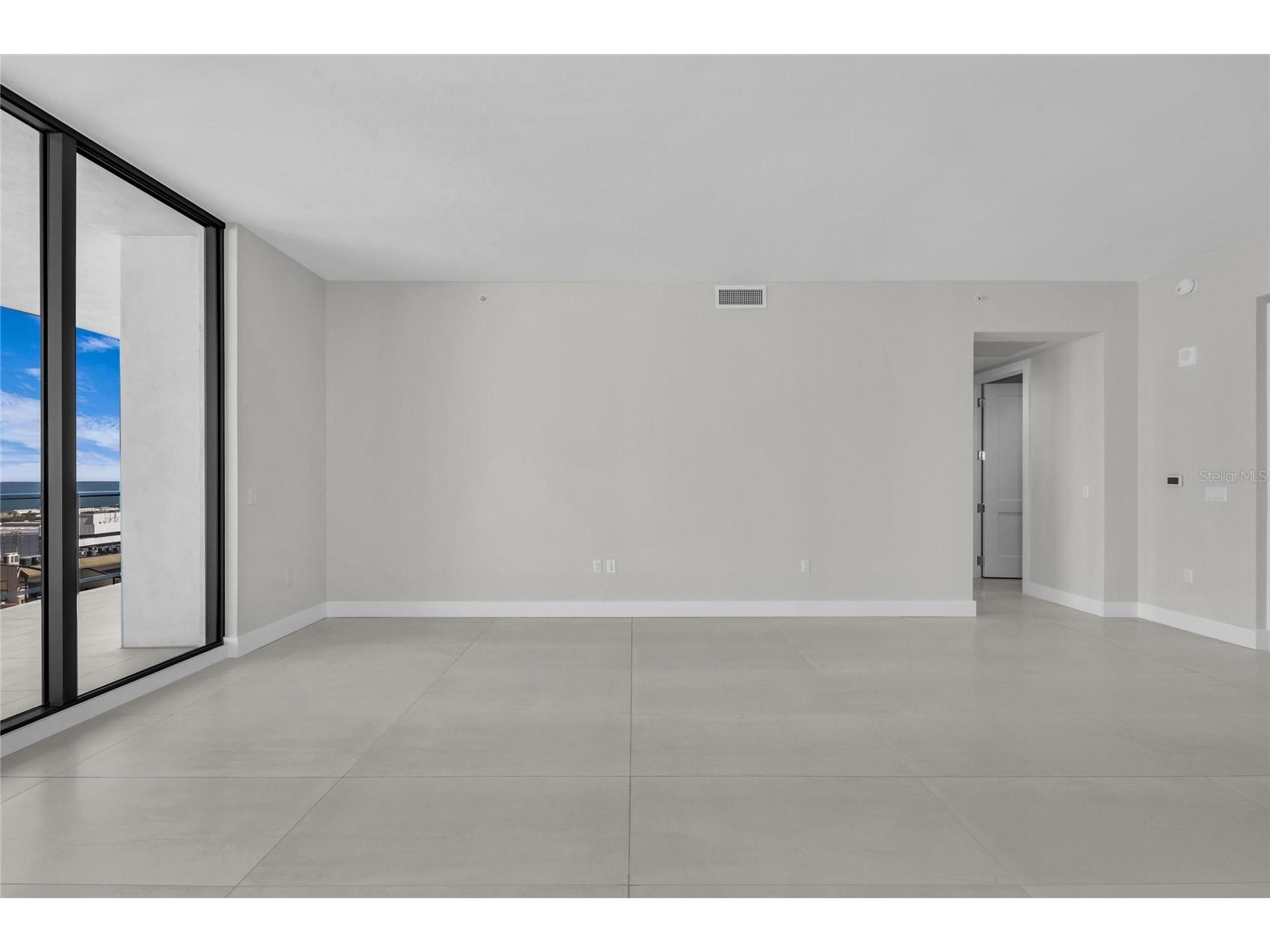 275 1st Avenue S #1904 Saint Petersburg FL 33701 A4687021 image25