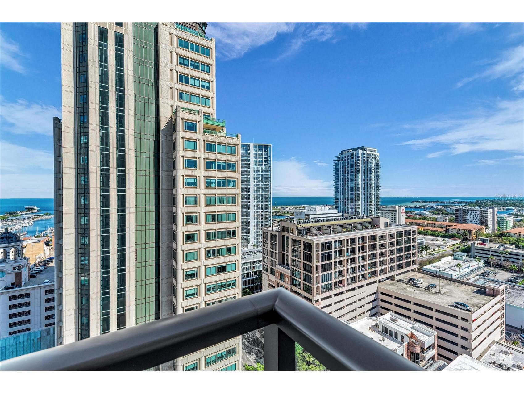 275 1st Avenue S #1904 Saint Petersburg FL 33701 A4687021 image30