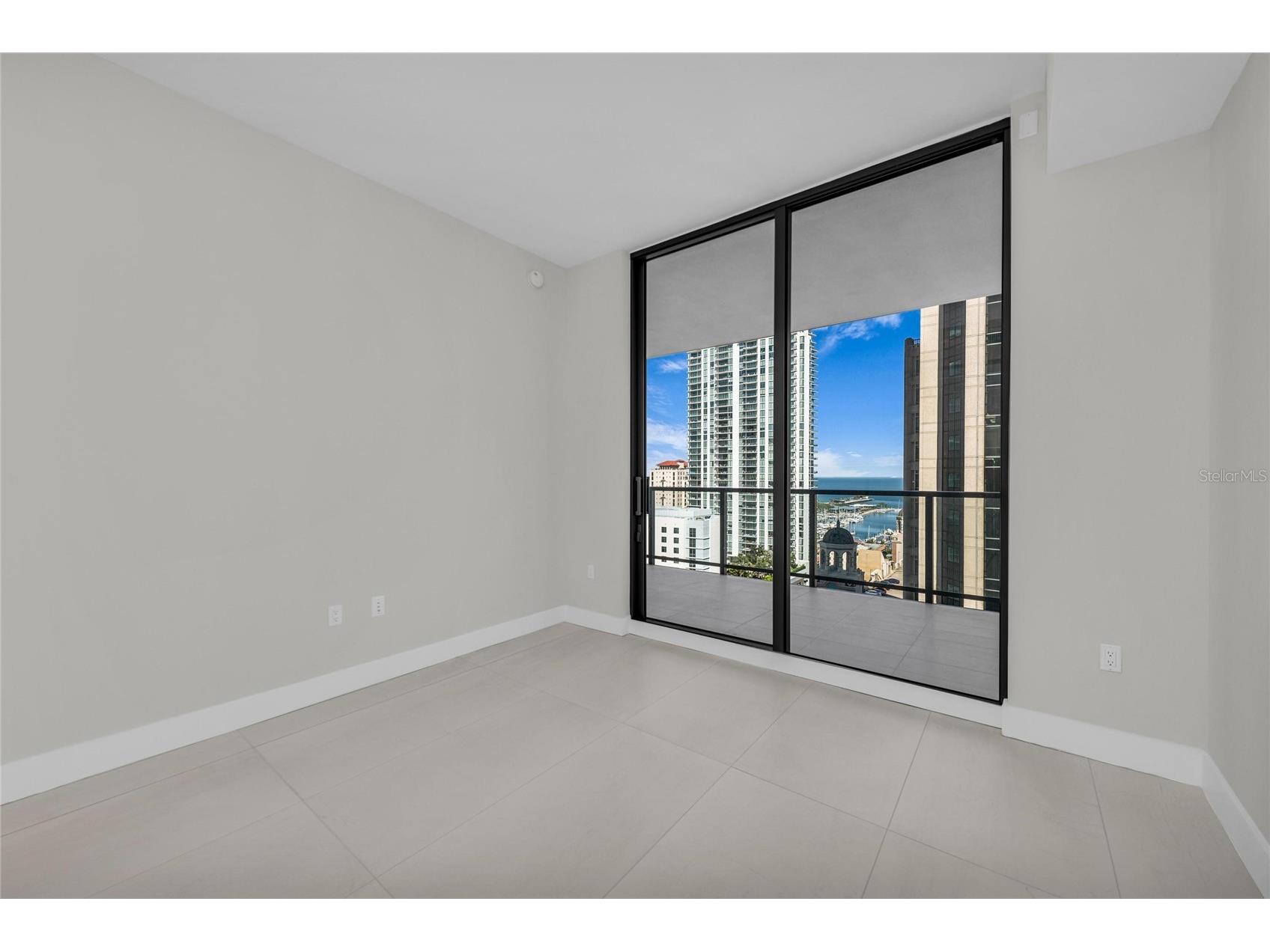 275 1st Avenue S #1904 Saint Petersburg FL 33701 A4687021 image32