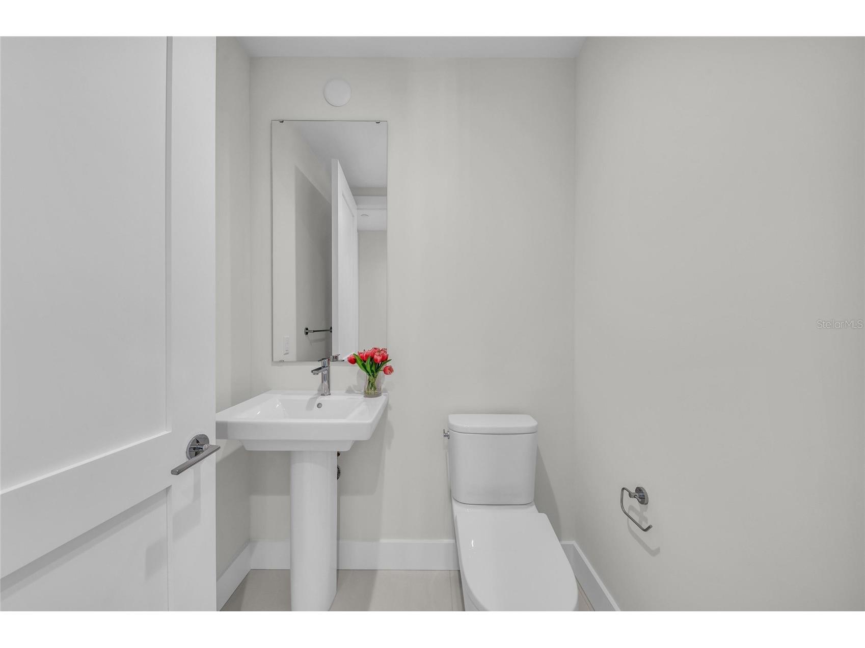 275 1st Avenue S #1904 Saint Petersburg FL 33701 A4687021 image39