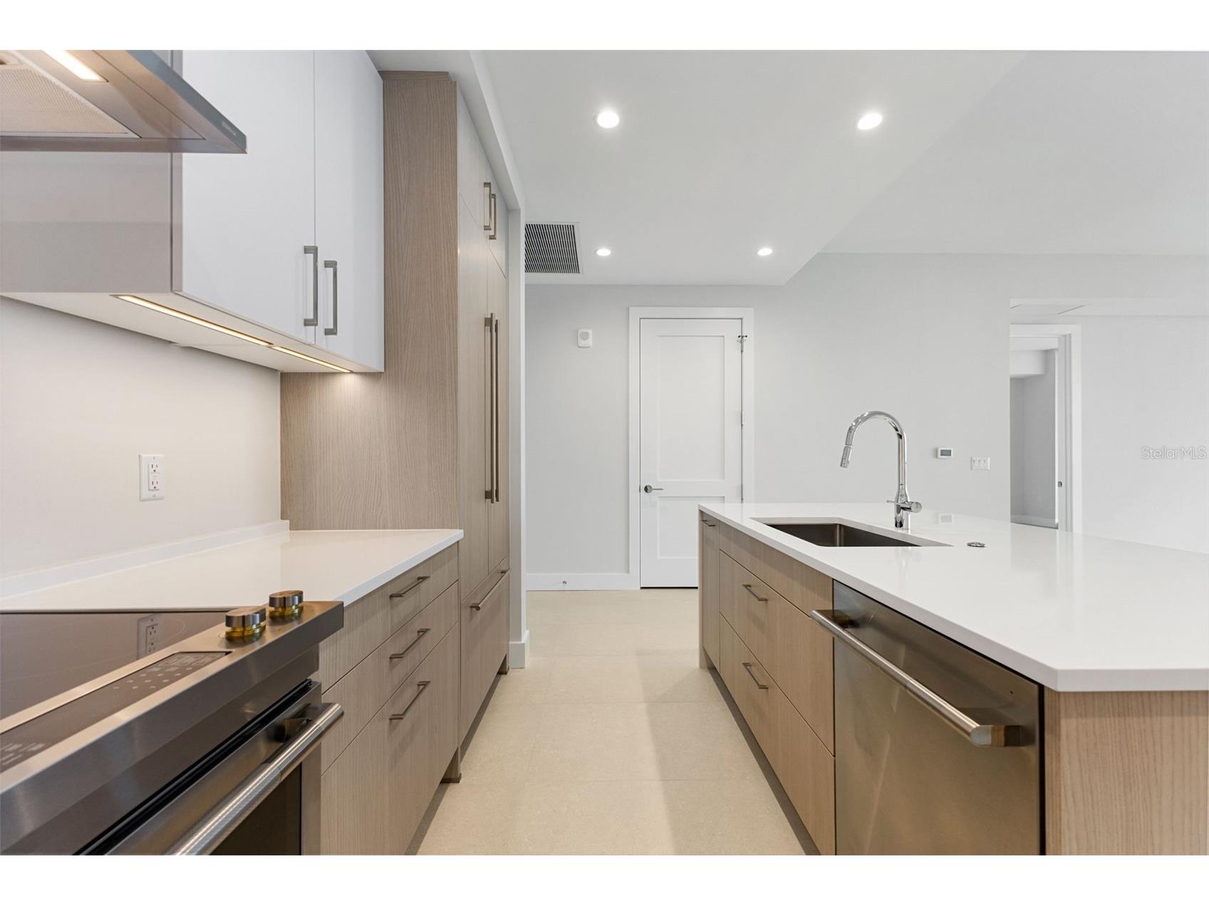 275 1st Avenue S #1907 Saint Petersburg FL 33701 TB8494291 image3