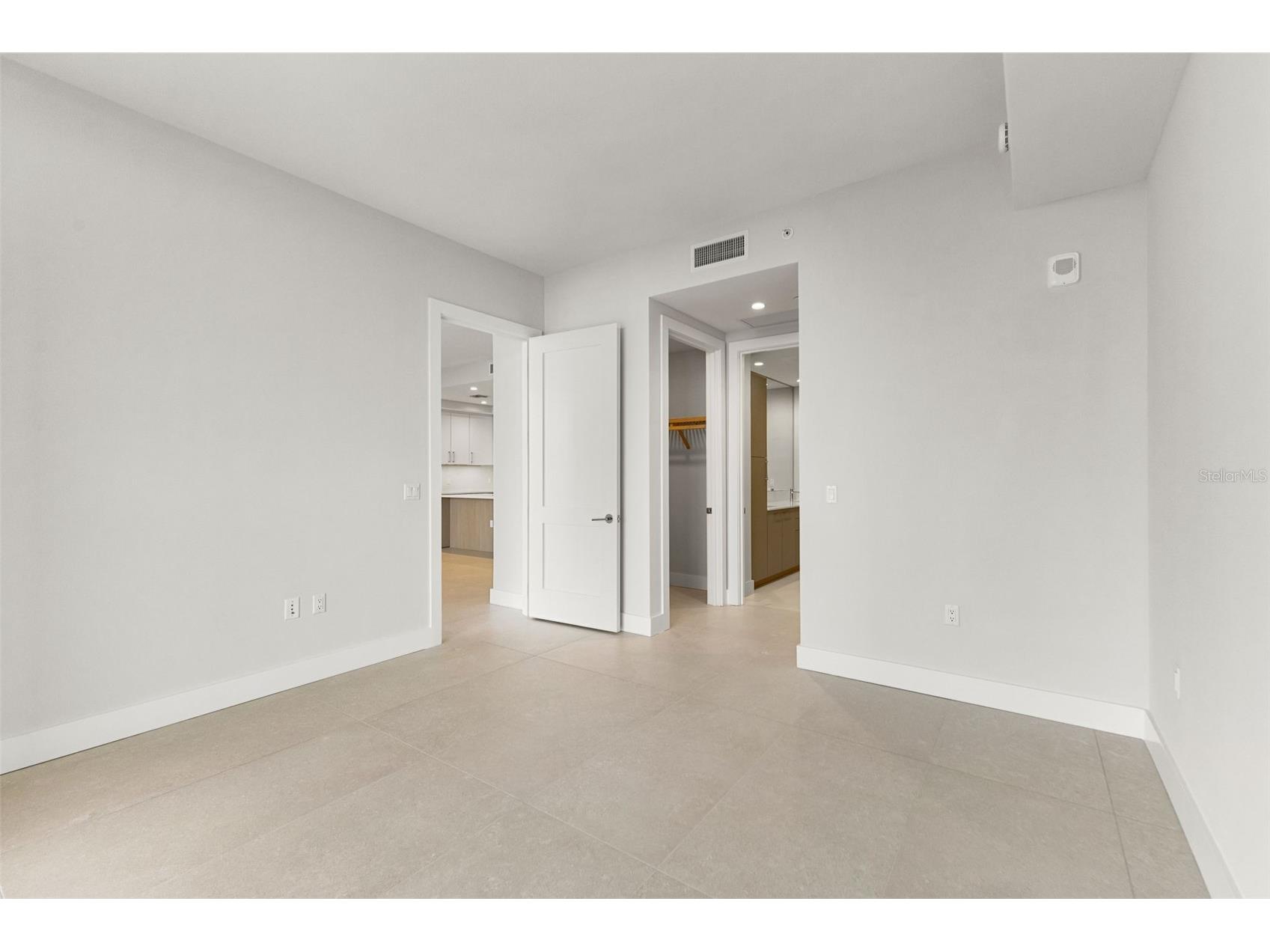 275 1st Avenue S #1907 Saint Petersburg FL 33701 TB8494291 image6