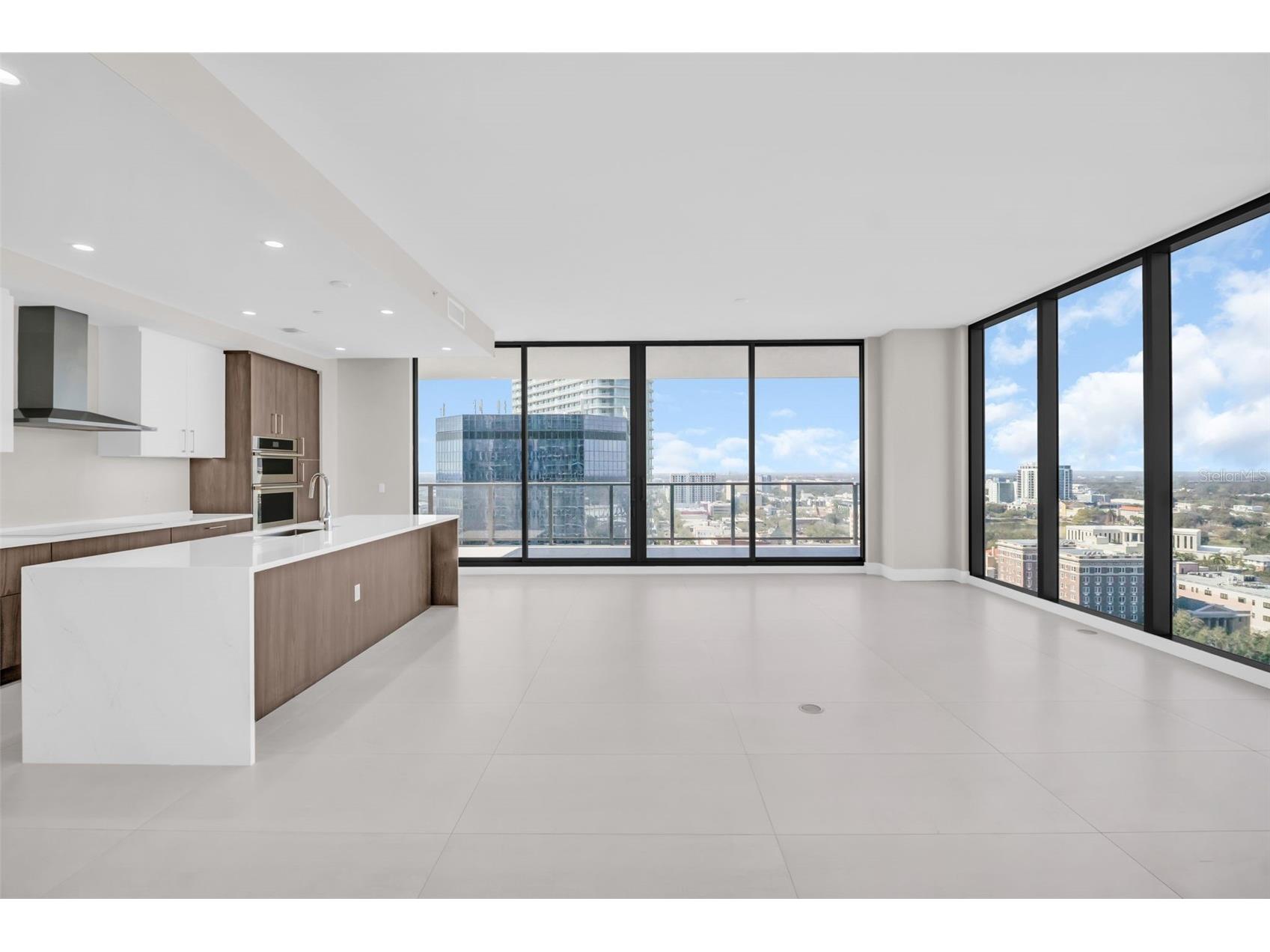 275 1st Avenue S #2001 Saint Petersburg FL 33701 TB8472986 image16