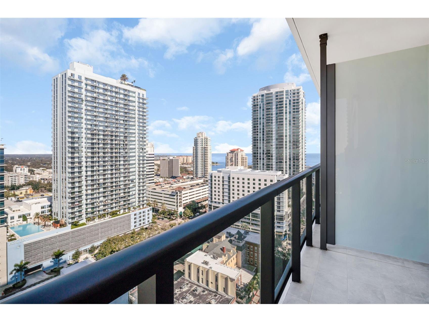 275 1st Avenue S #2001 Saint Petersburg FL 33701 TB8472986 image38