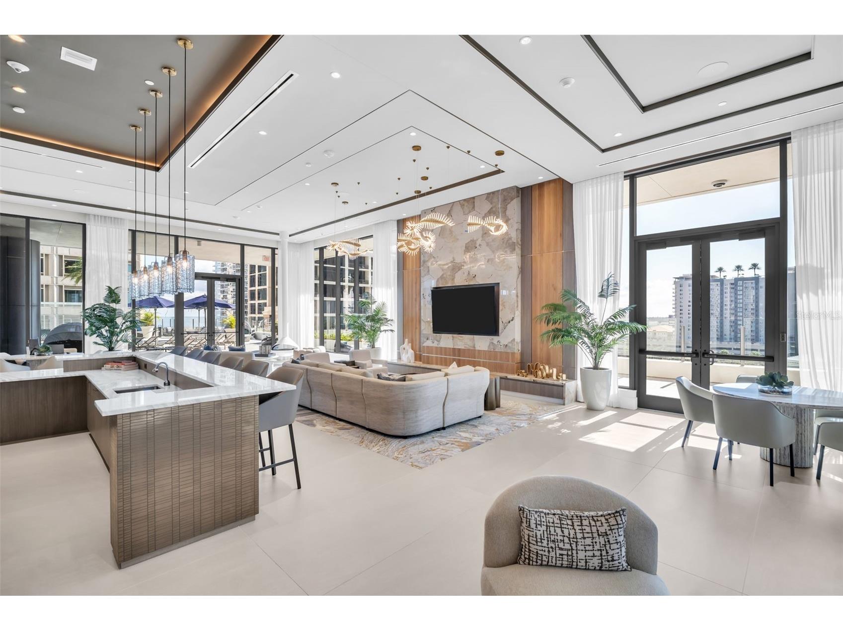 275 1st Avenue S #2001 Saint Petersburg FL 33701 TB8472986 image83