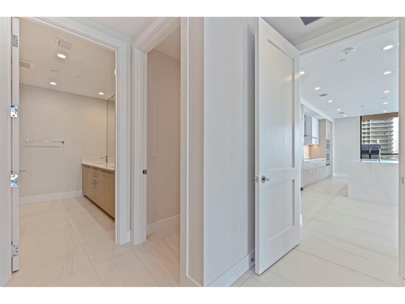 275 1st Avenue S #2201 Saint Petersburg FL 33701 - TAMPA BAY TB8487353 image29