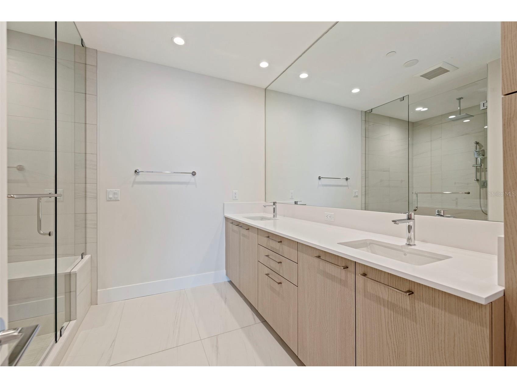 275 1st Avenue S #2201 Saint Petersburg FL 33701 - TAMPA BAY TB8487353 image30