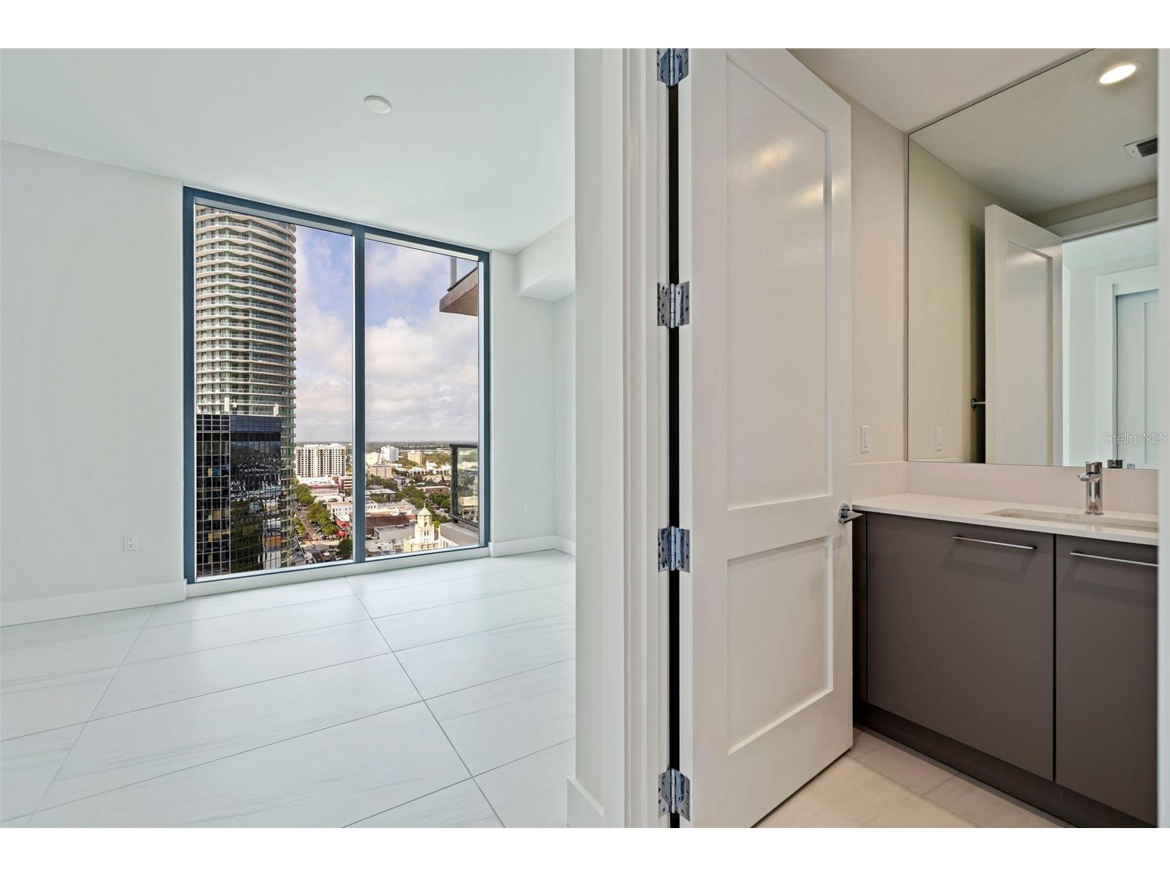 275 1st Avenue S #2201 Saint Petersburg FL 33701 - TAMPA BAY TB8487353 image34