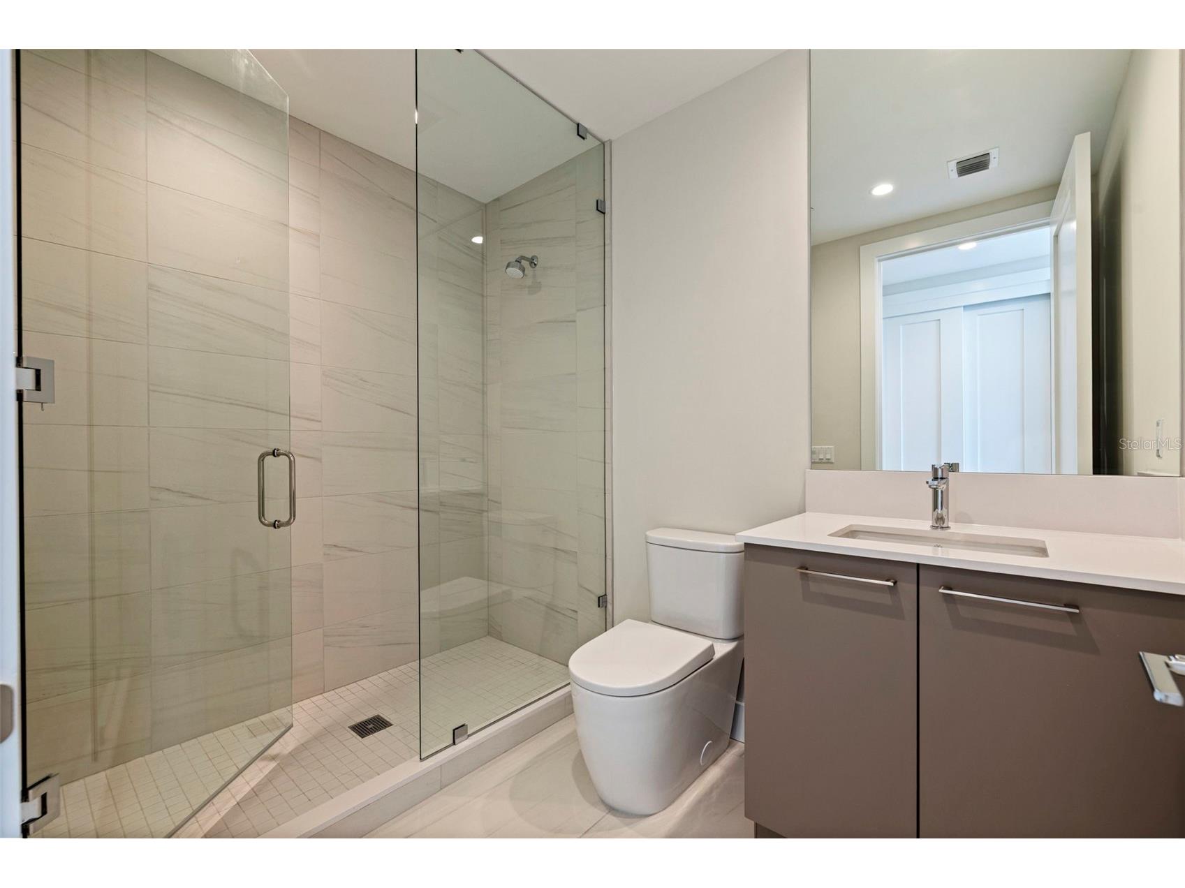 275 1st Avenue S #2201 Saint Petersburg FL 33701 - TAMPA BAY TB8487353 image39