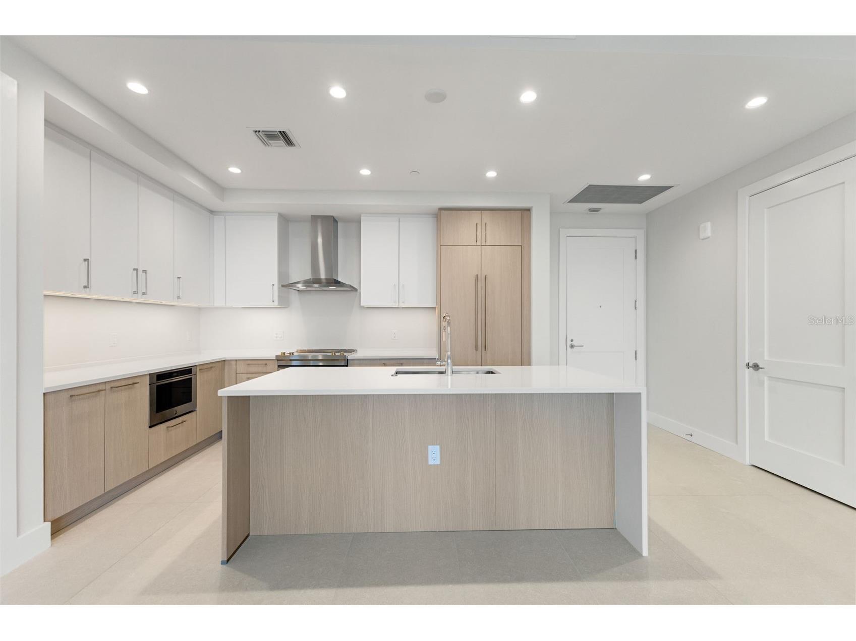 275 1st Avenue S #2308 Saint Petersburg FL 33701 TB8504870 image5
