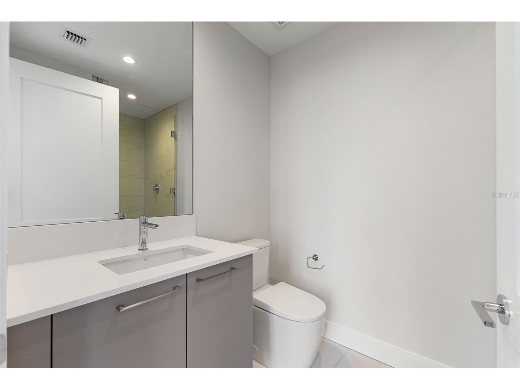 275 1st Avenue S #2308 Saint Petersburg FL 33701 TB8504870 image7