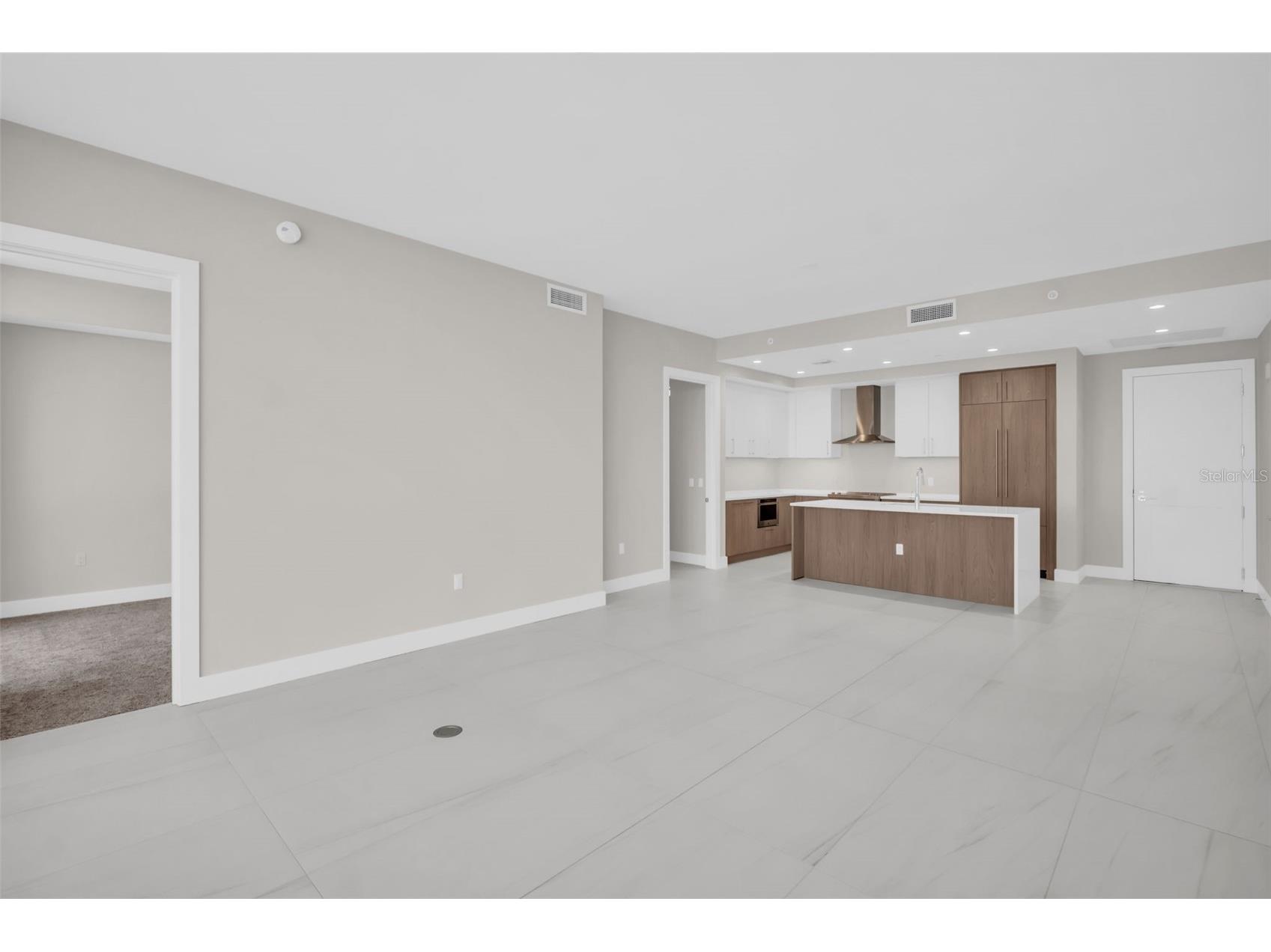 275 1st Avenue S #2708 Saint Petersburg FL 33701 TB8472071 image12