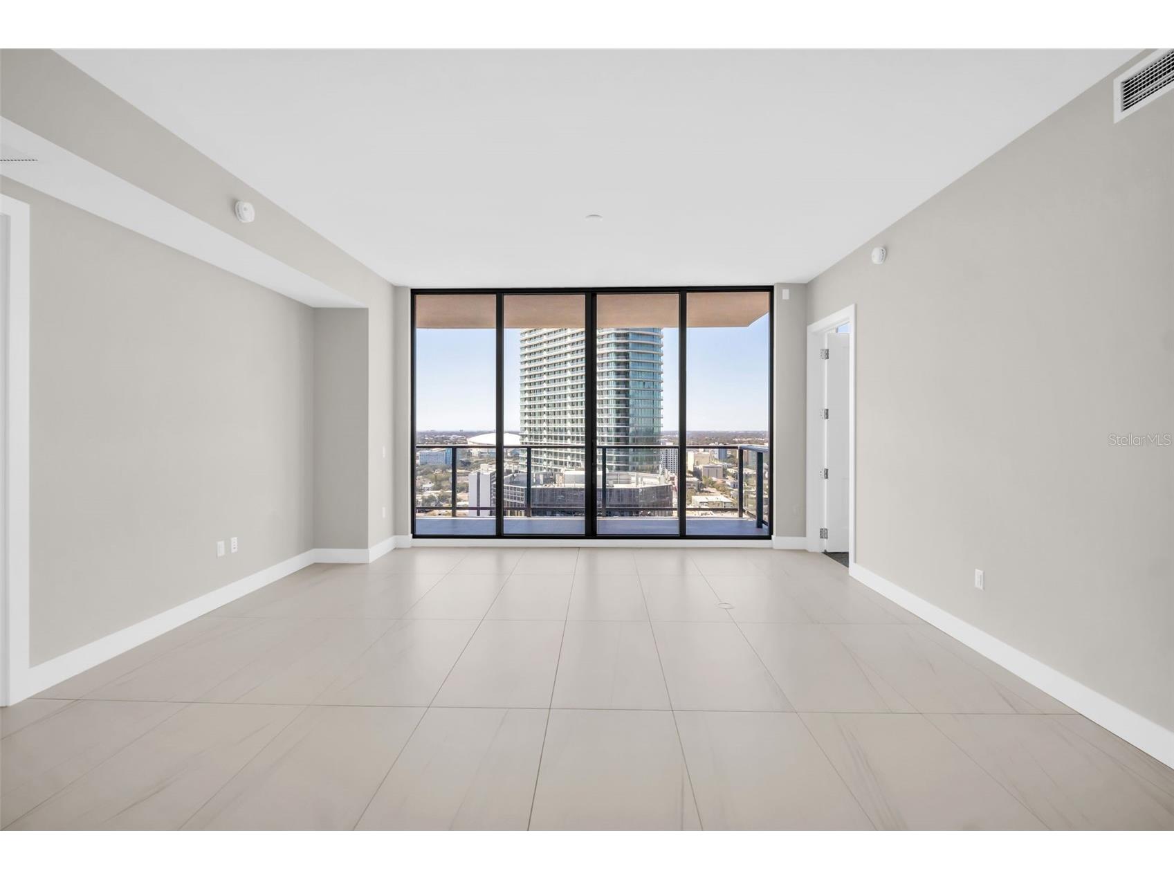 275 1st Avenue S #2708 Saint Petersburg FL 33701 TB8472071 image14
