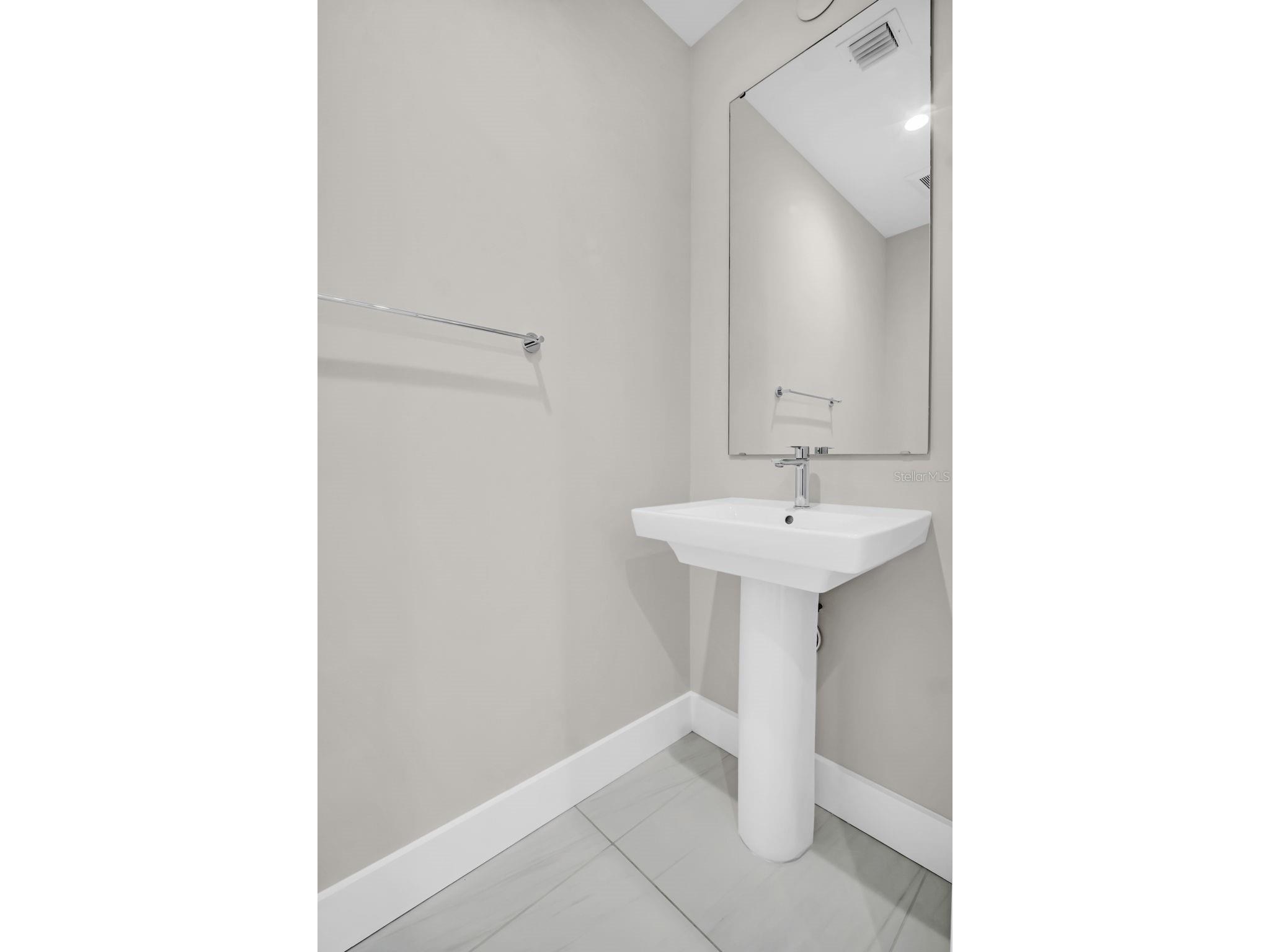 275 1st Avenue S #2708 Saint Petersburg FL 33701 TB8472071 image23