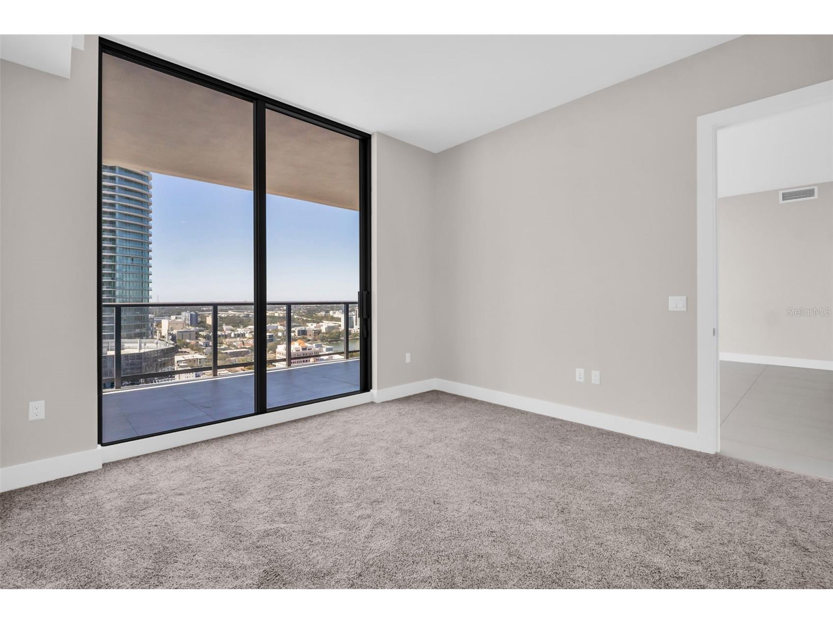 275 1st Avenue S #2708 Saint Petersburg FL 33701 TB8472071 image29