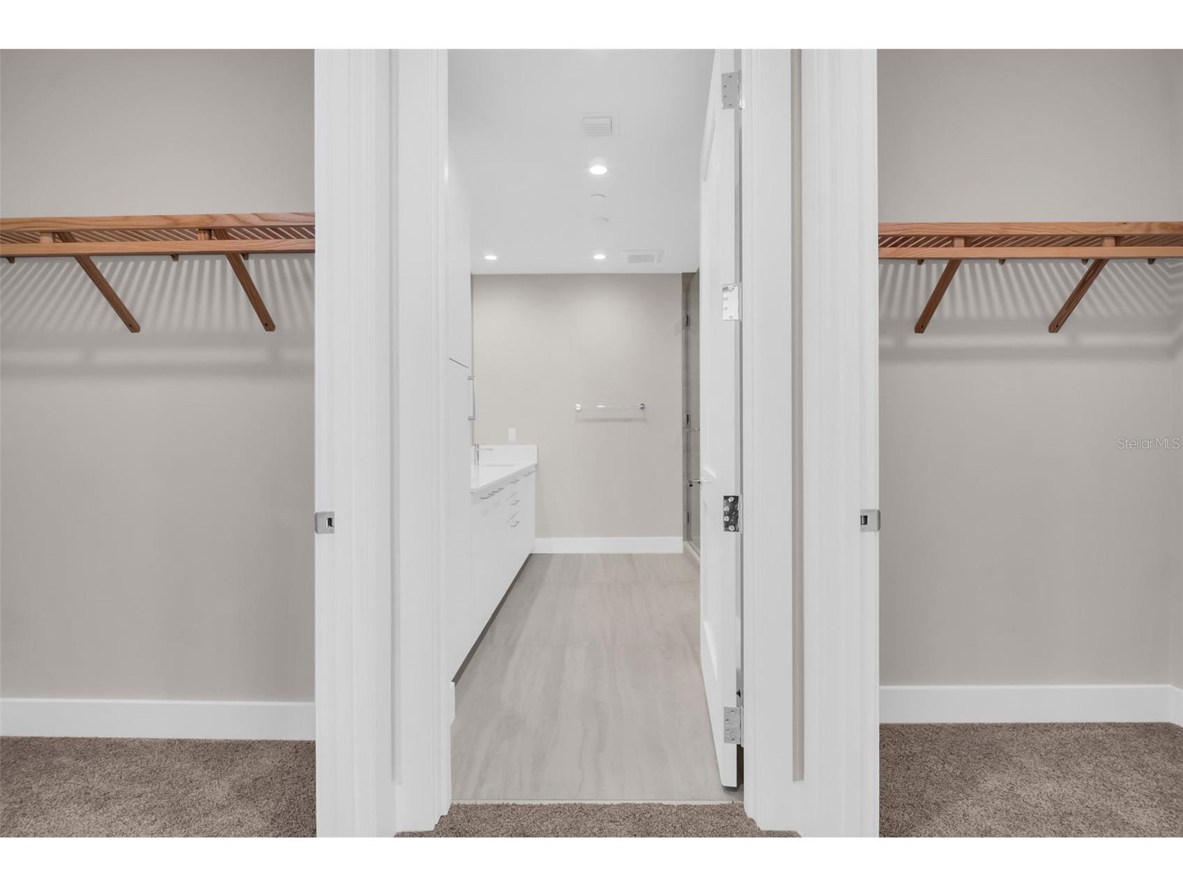 275 1st Avenue S #2708 Saint Petersburg FL 33701 TB8472071 image30
