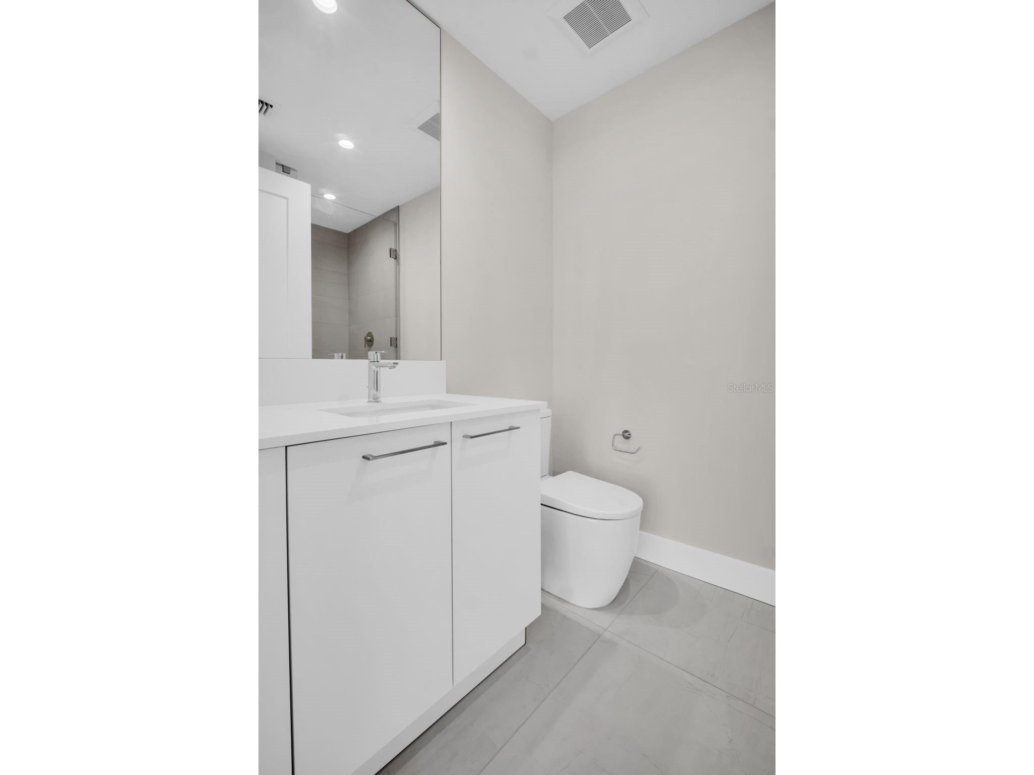 275 1st Avenue S #2708 Saint Petersburg FL 33701 TB8472071 image36