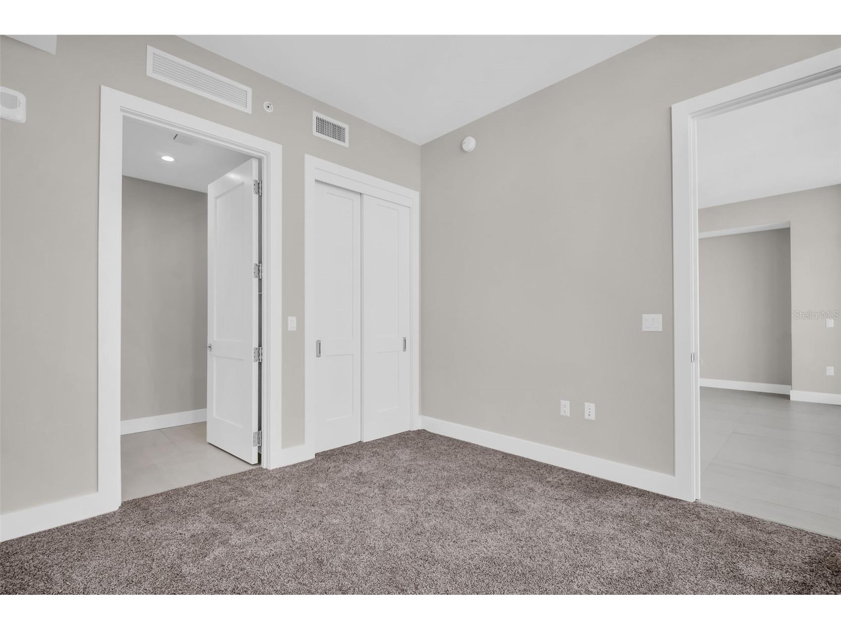 275 1st Avenue S #2708 Saint Petersburg FL 33701 TB8472071 image39