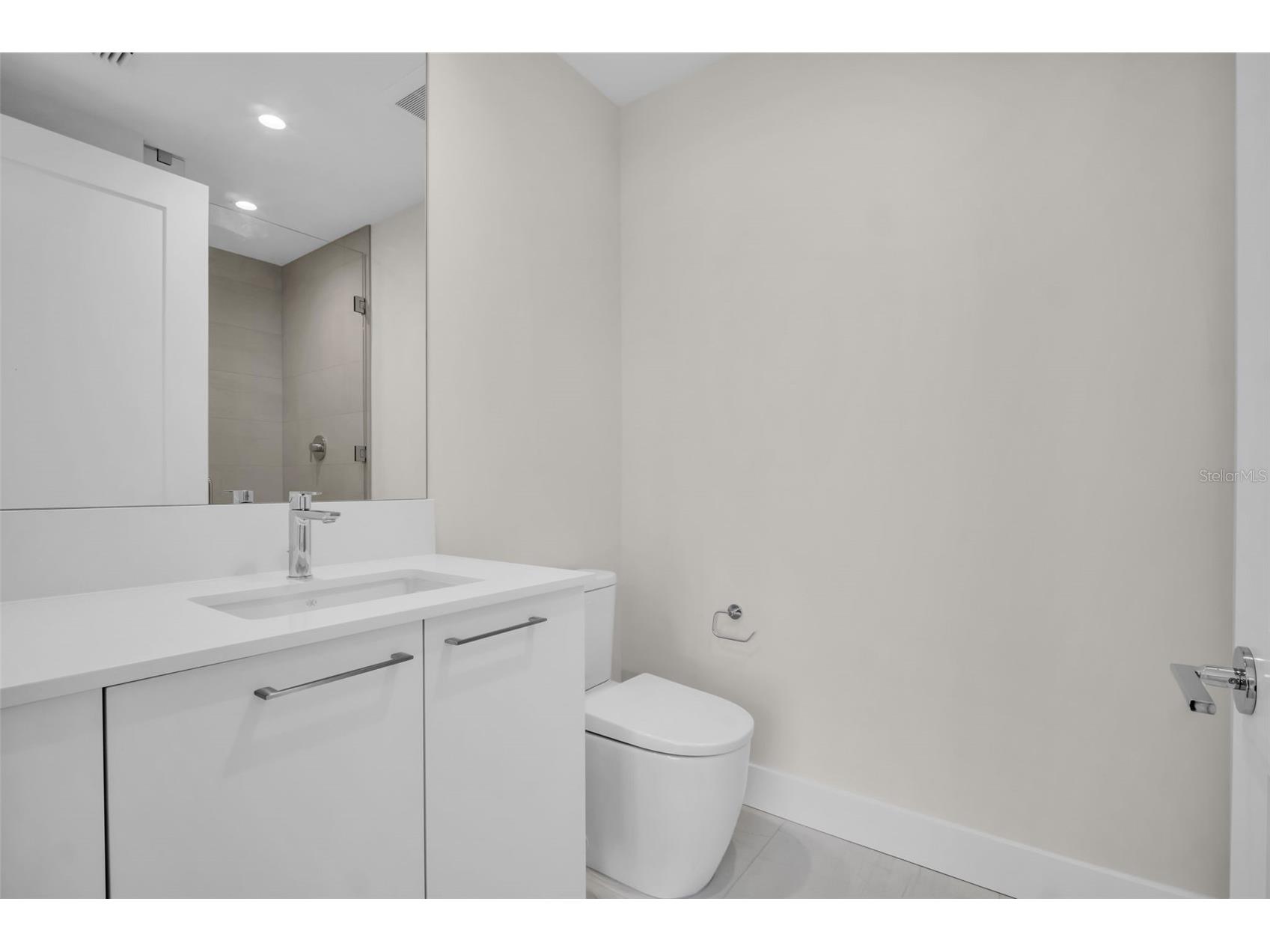 275 1st Avenue S #2708 Saint Petersburg FL 33701 TB8472071 image42
