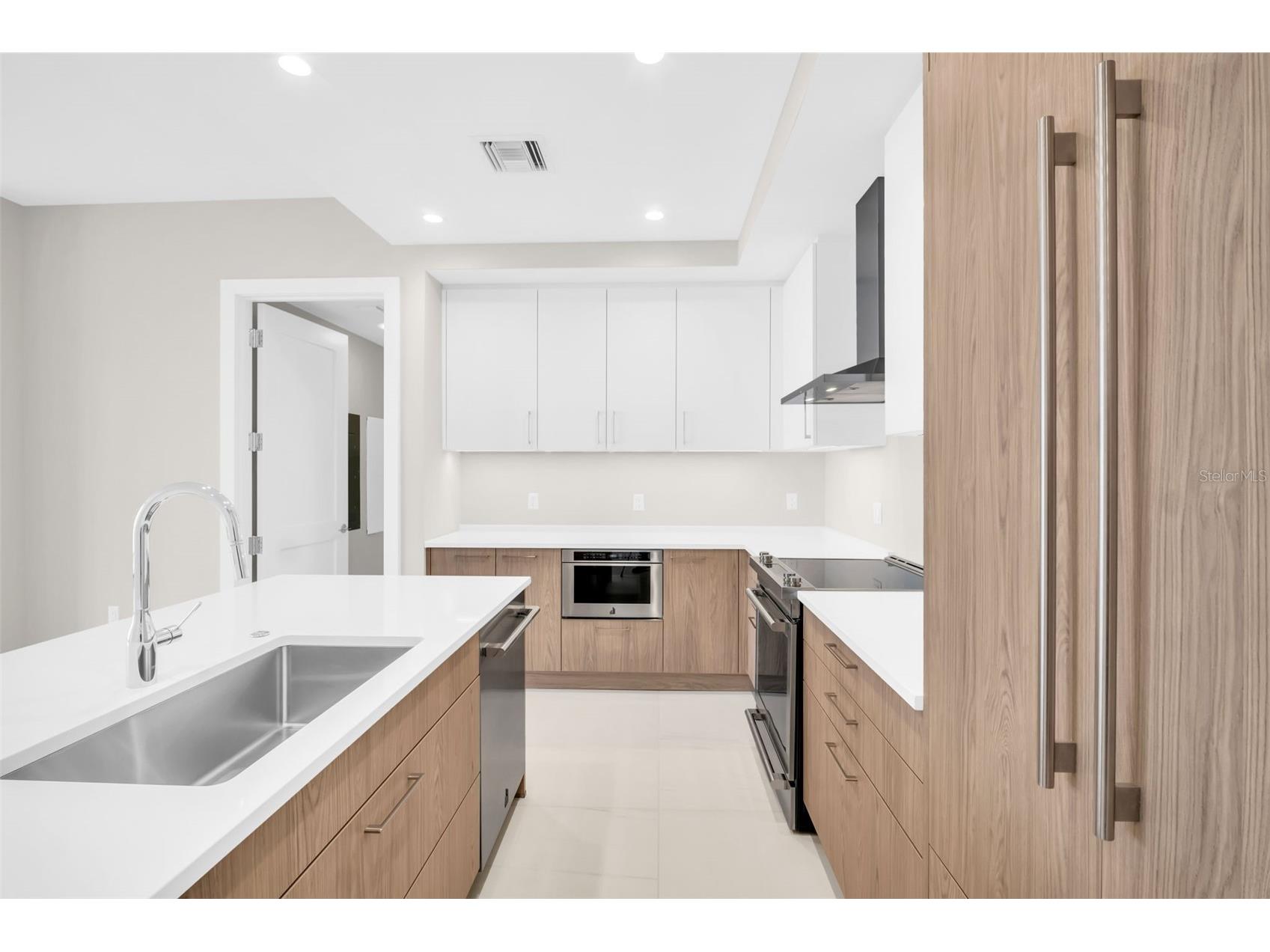 275 1st Avenue S #2708 Saint Petersburg FL 33701 TB8472071 image7