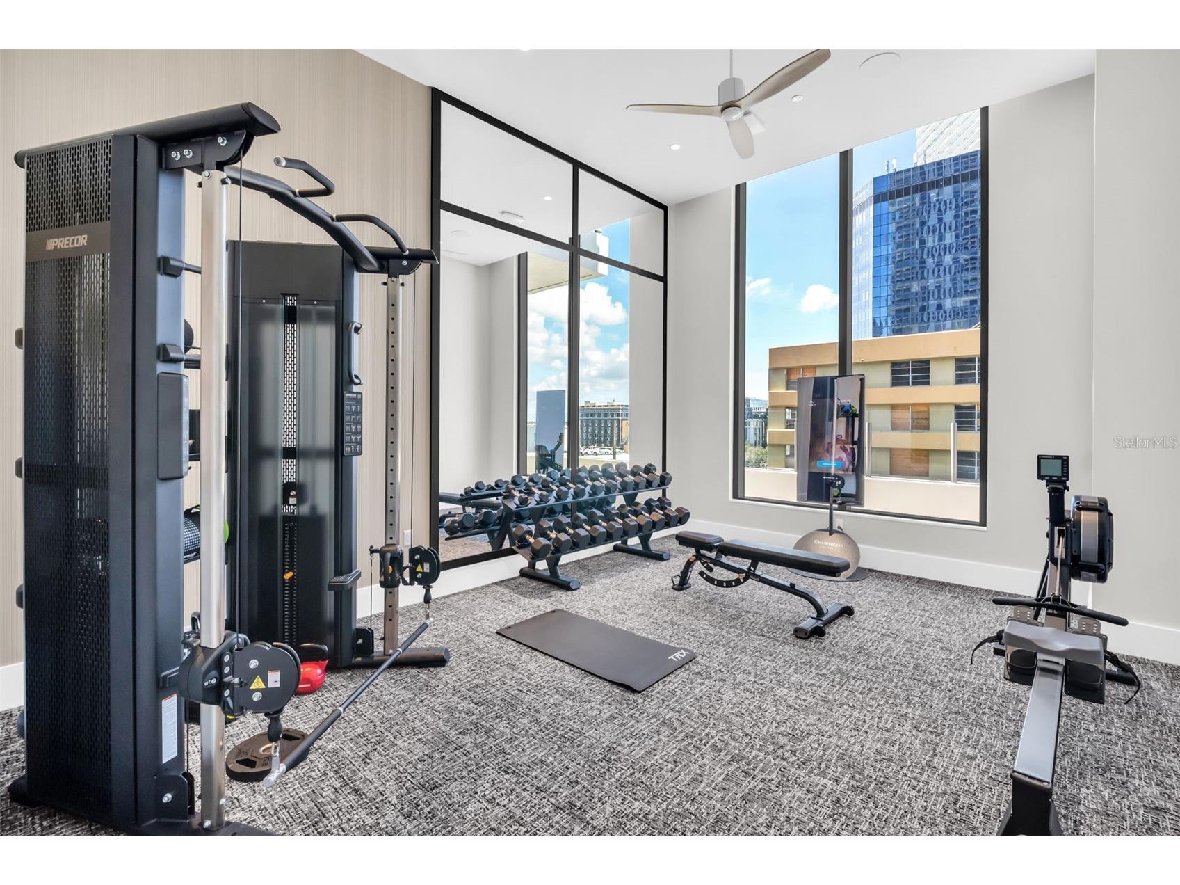275 1st Avenue S #2708 Saint Petersburg FL 33701 TB8472071 image72