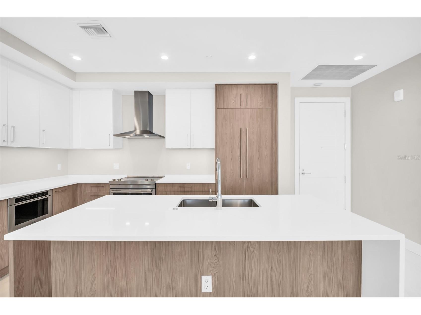 275 1st Avenue S #2708 Saint Petersburg FL 33701 TB8472071 image8