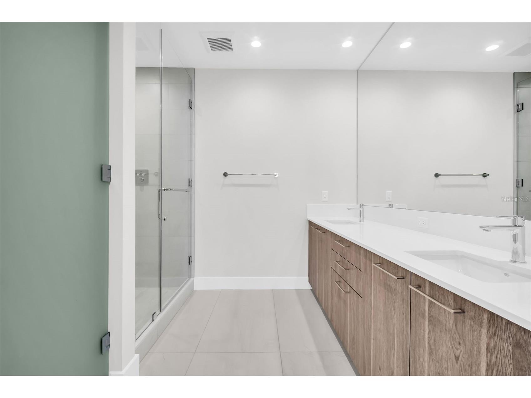 275 1st Avenue S #2807 Saint Petersburg FL 33701 TB8469347 image30