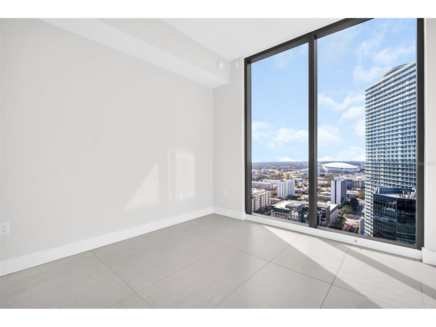 275 1st Avenue S #2807 Saint Petersburg FL 33701 TB8469347 image35