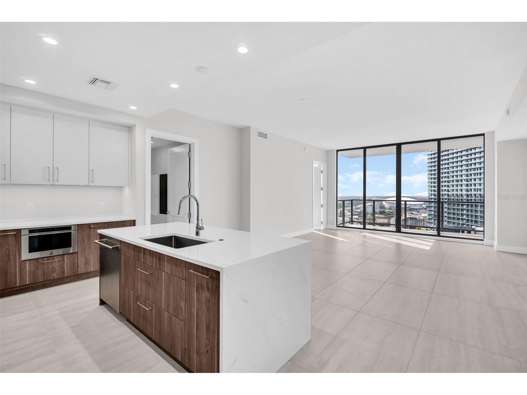 275 1st Avenue S #2807 Saint Petersburg FL 33701 TB8469347 image7