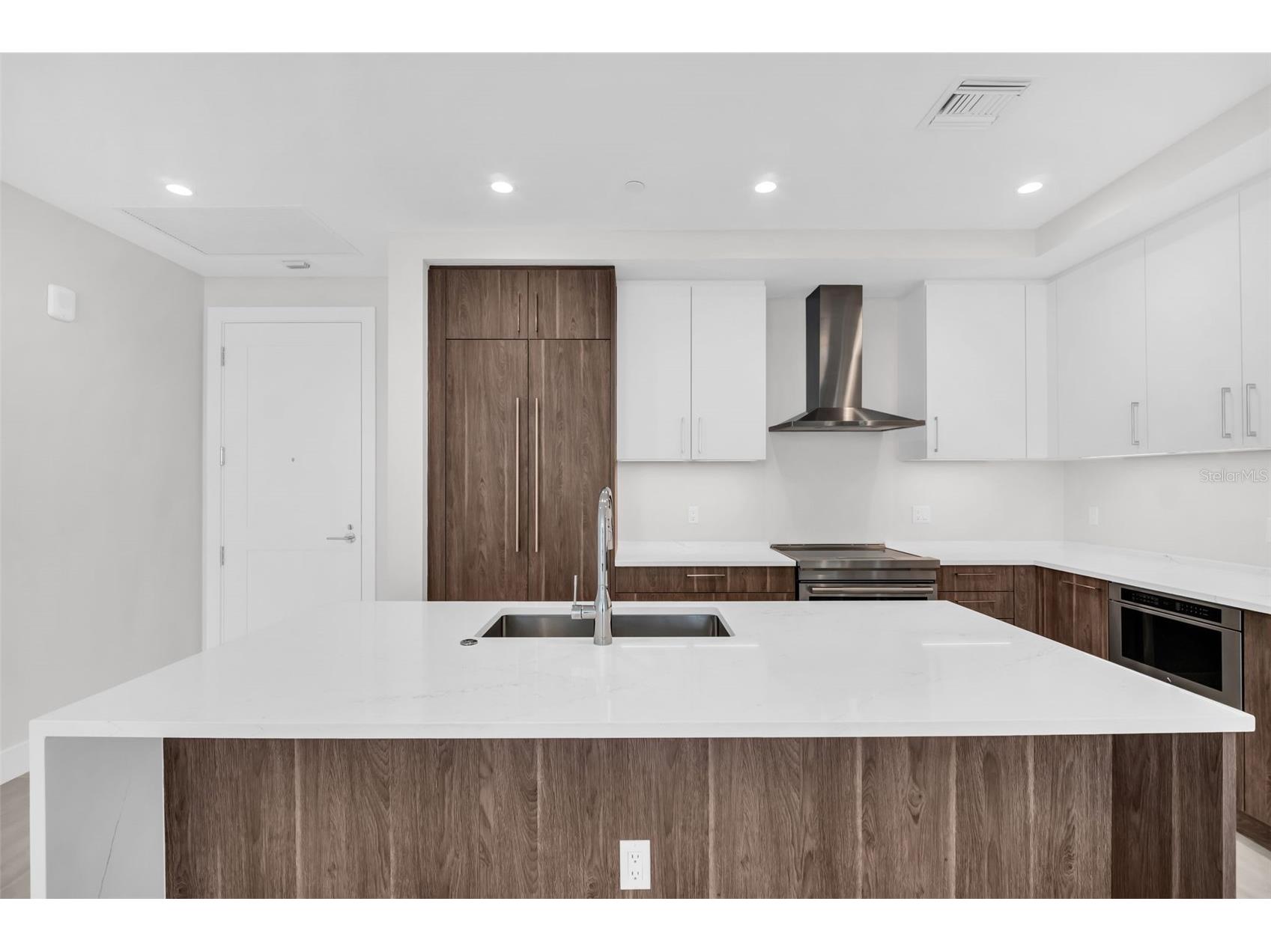 275 1st Avenue S #2807 Saint Petersburg FL 33701 TB8469347 image9