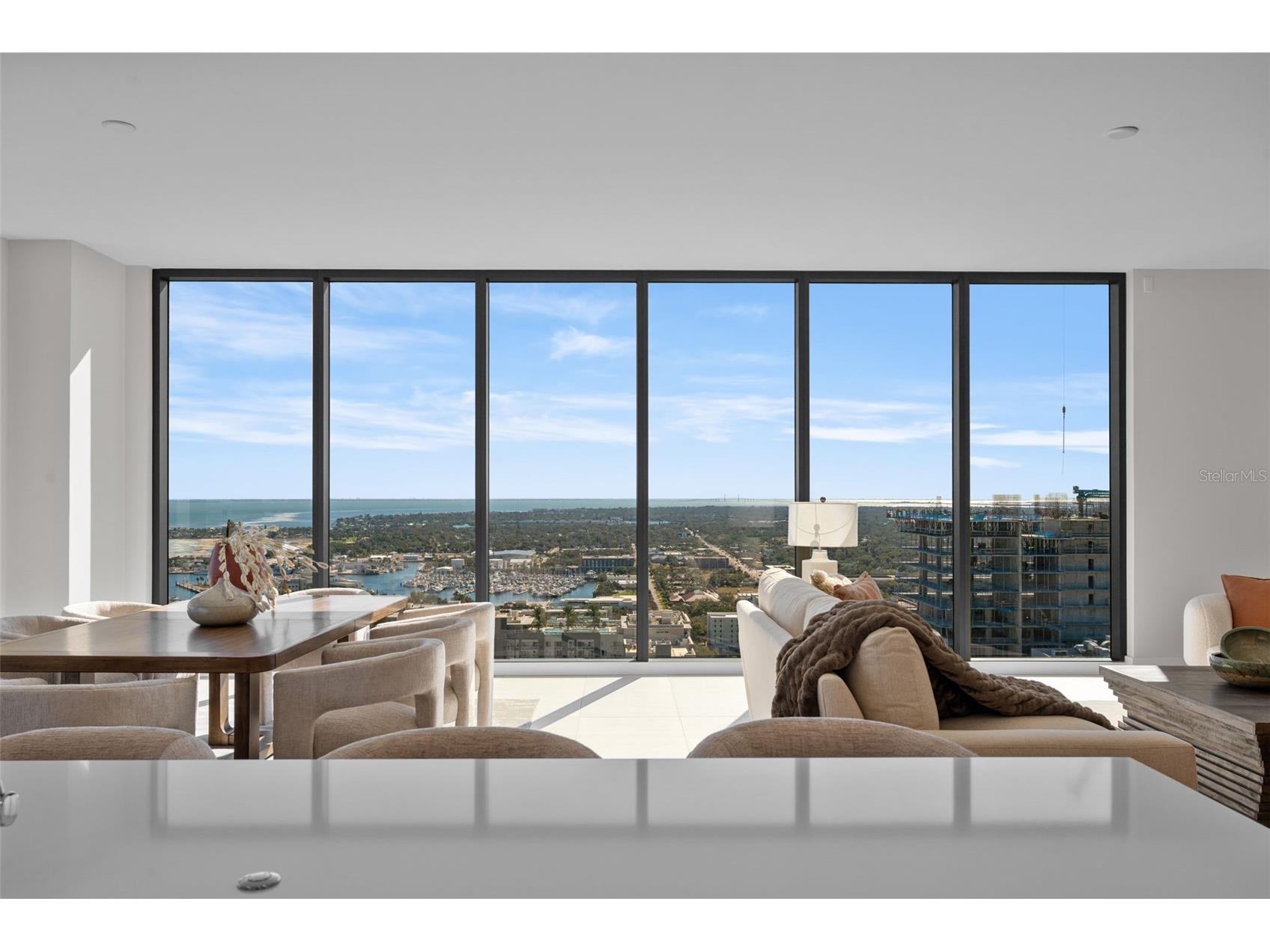 275 1st Avenue S #3205 Saint Petersburg FL 33701 TB8464646 image47