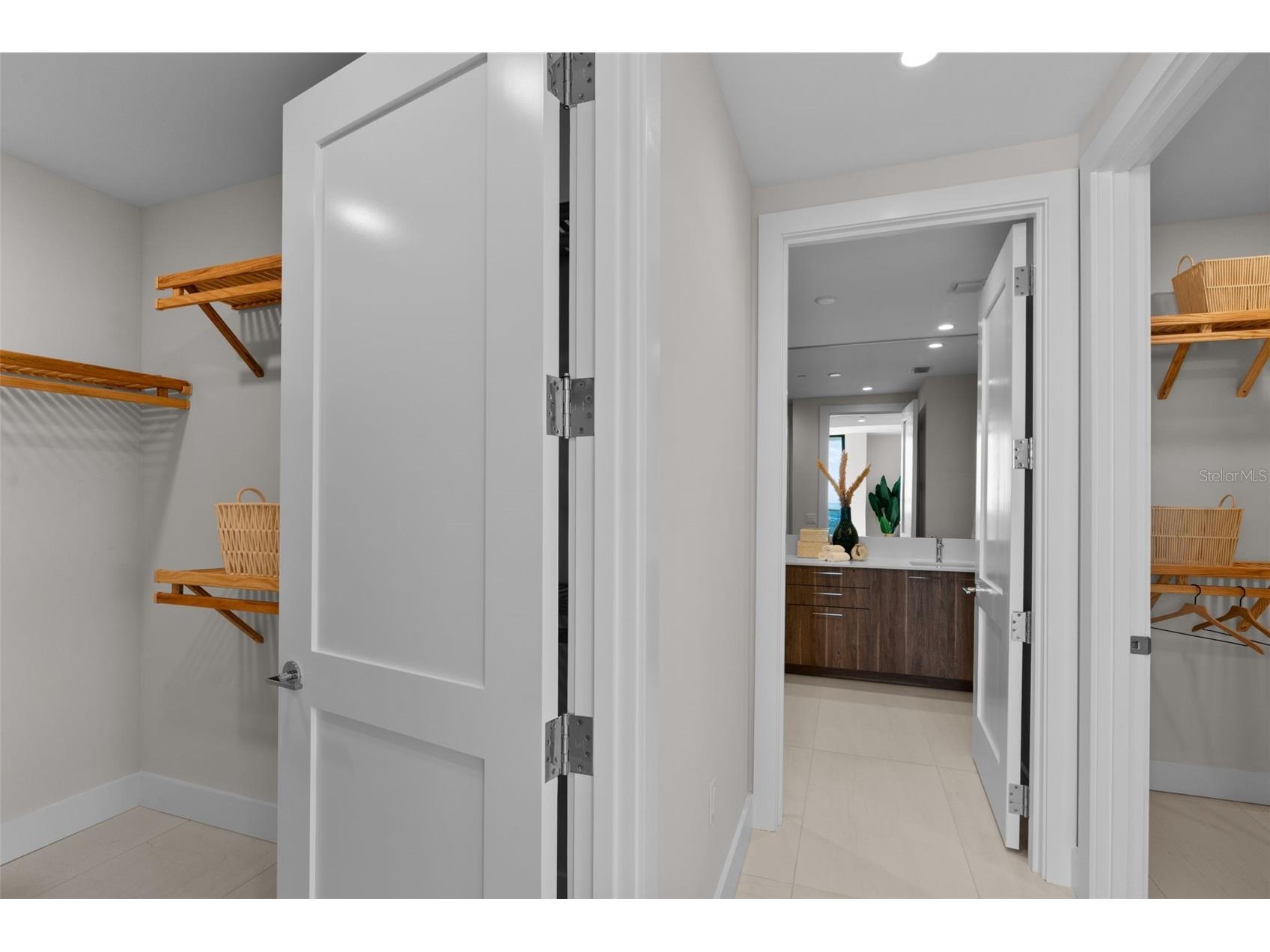 275 1st Avenue S #3205 Saint Petersburg FL 33701 TB8464646 image55