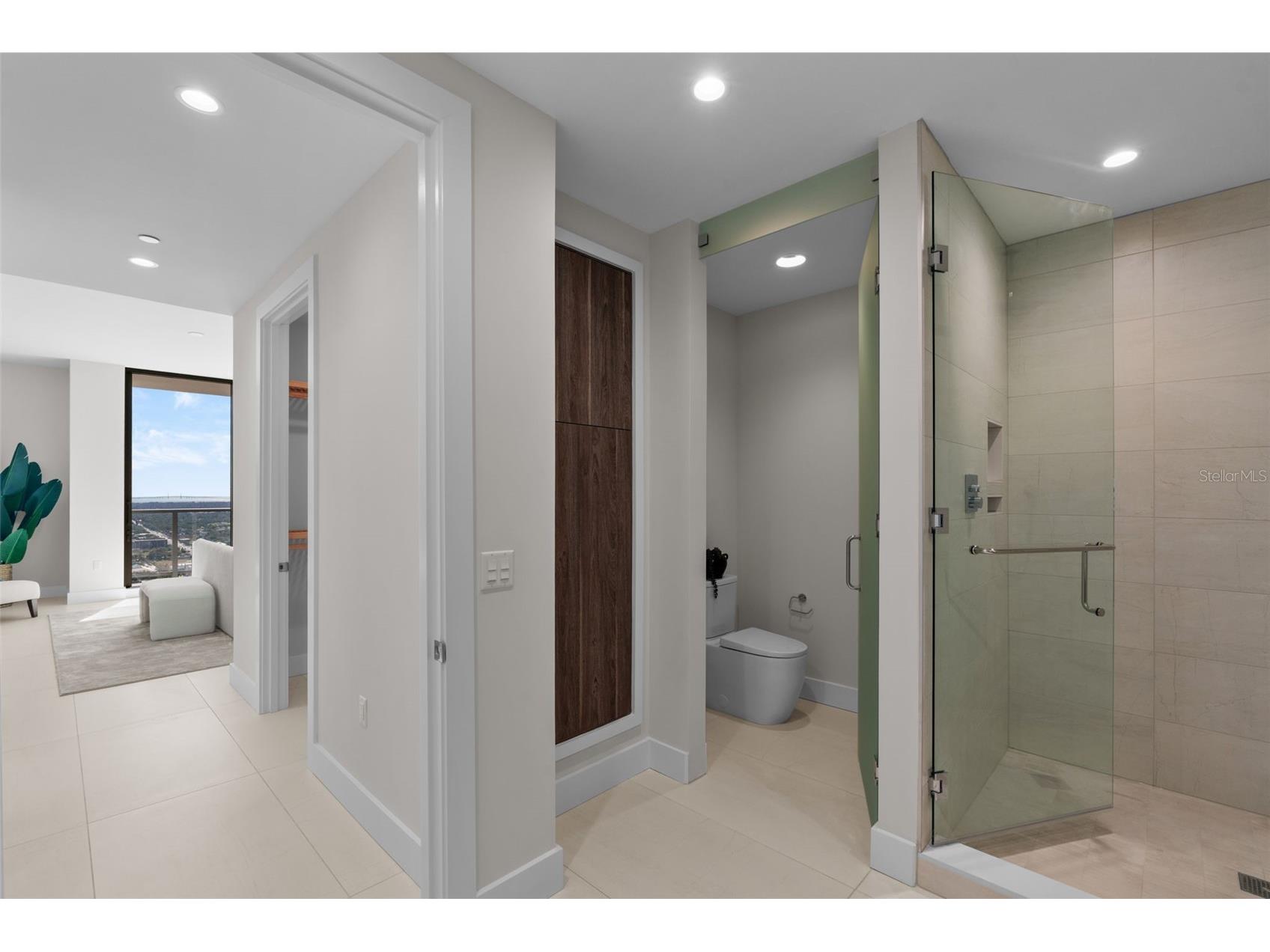 275 1st Avenue S #3205 Saint Petersburg FL 33701 TB8464646 image57