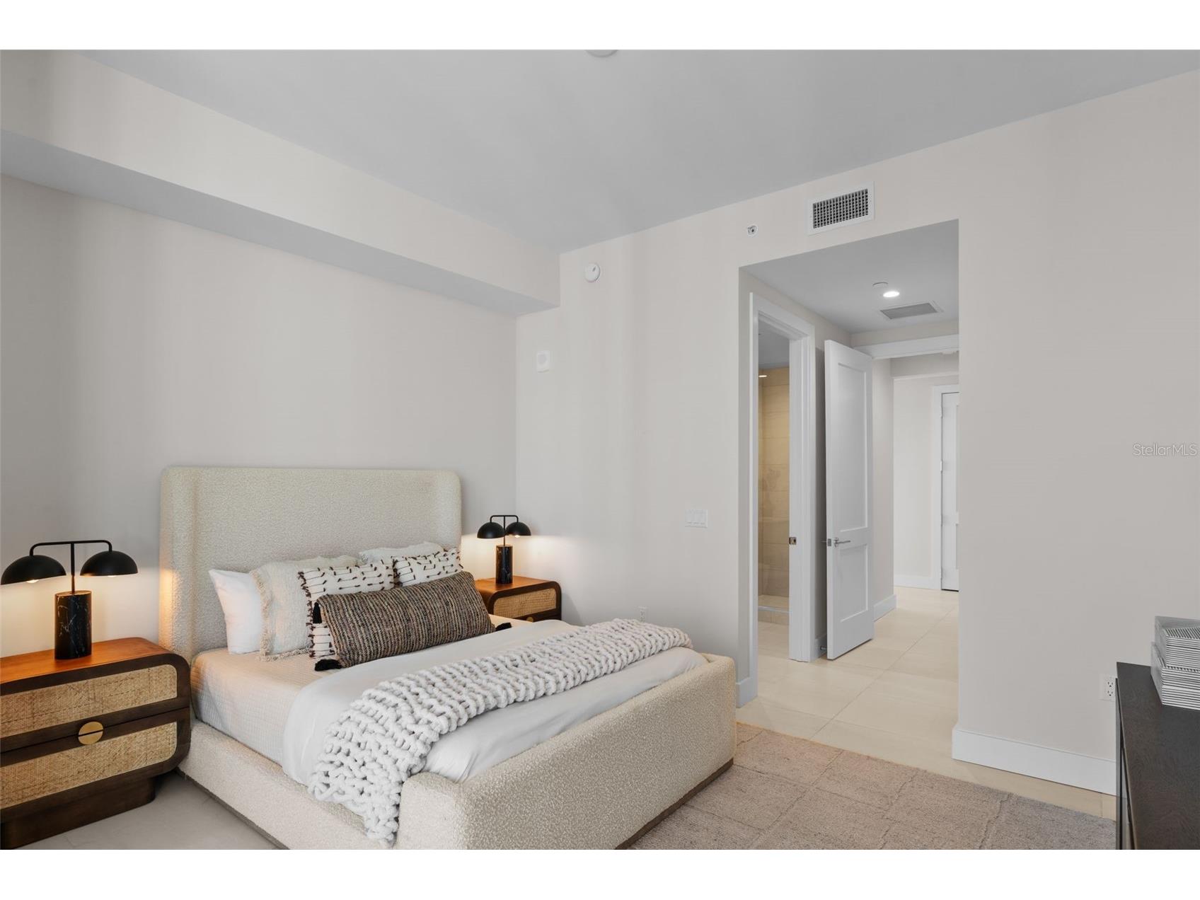 275 1st Avenue S #3205 Saint Petersburg FL 33701 TB8464646 image68