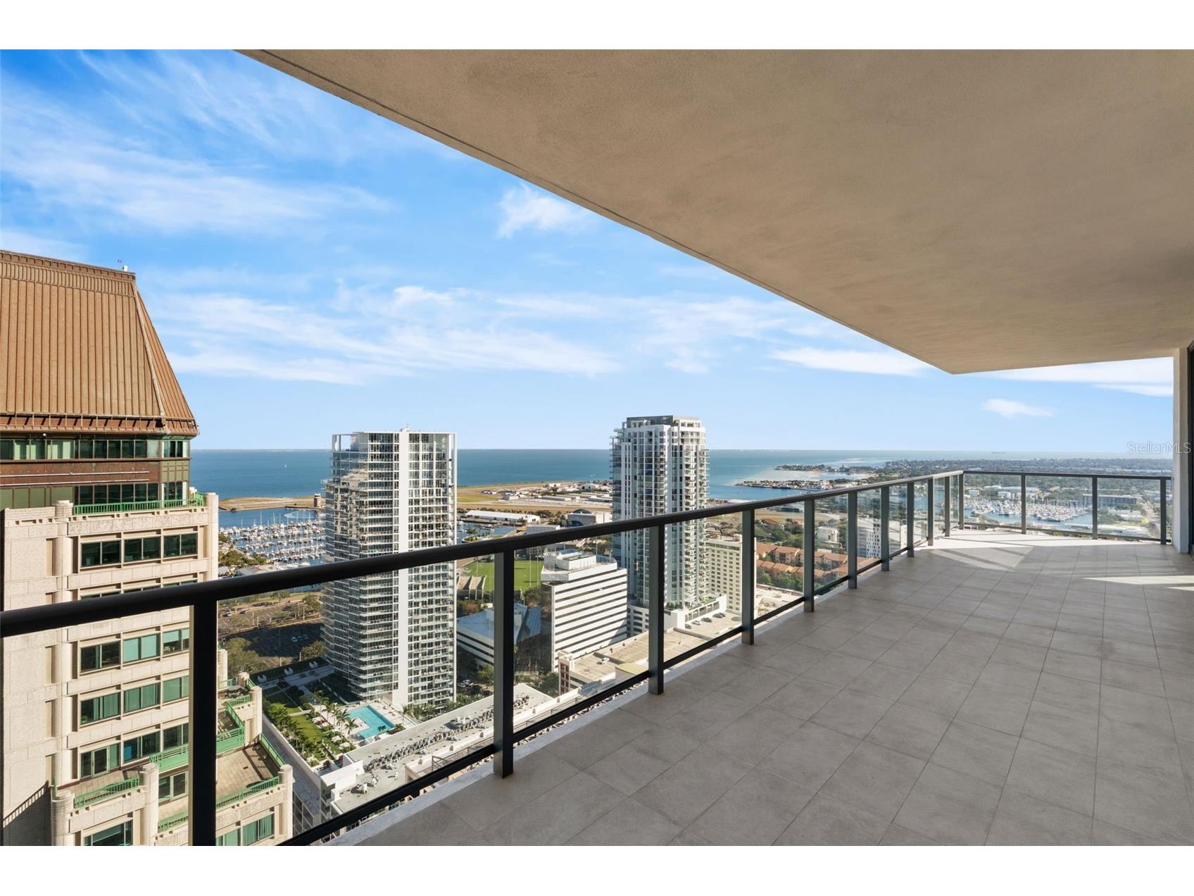 275 1st Avenue S #3205 Saint Petersburg FL 33701 TB8464646 image75