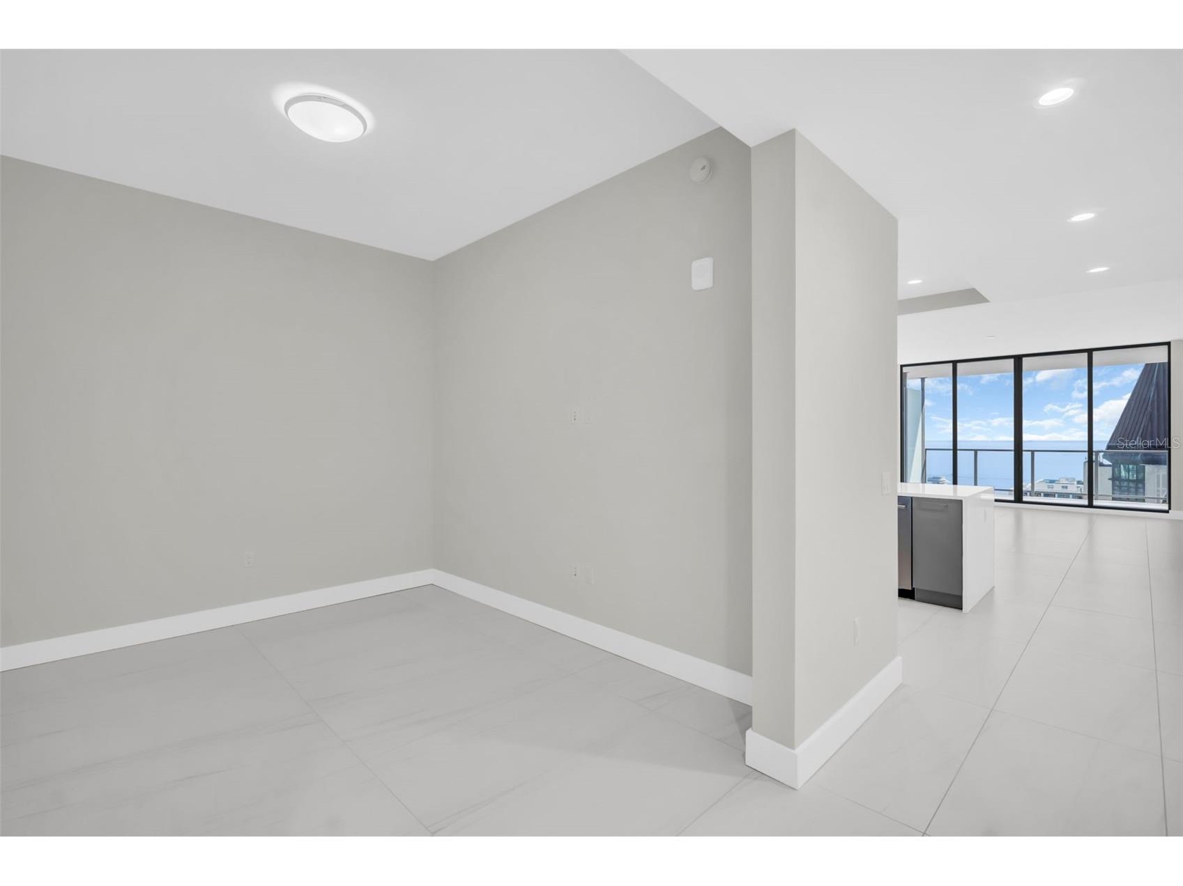 275 1st Avenue S #3304 Saint Petersburg FL 33701 TB8475195 image3