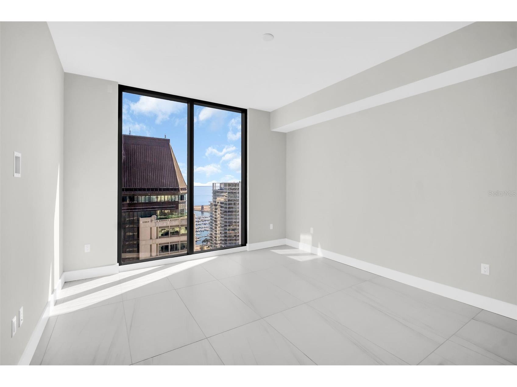 275 1st Avenue S #3304 Saint Petersburg FL 33701 TB8475195 image35